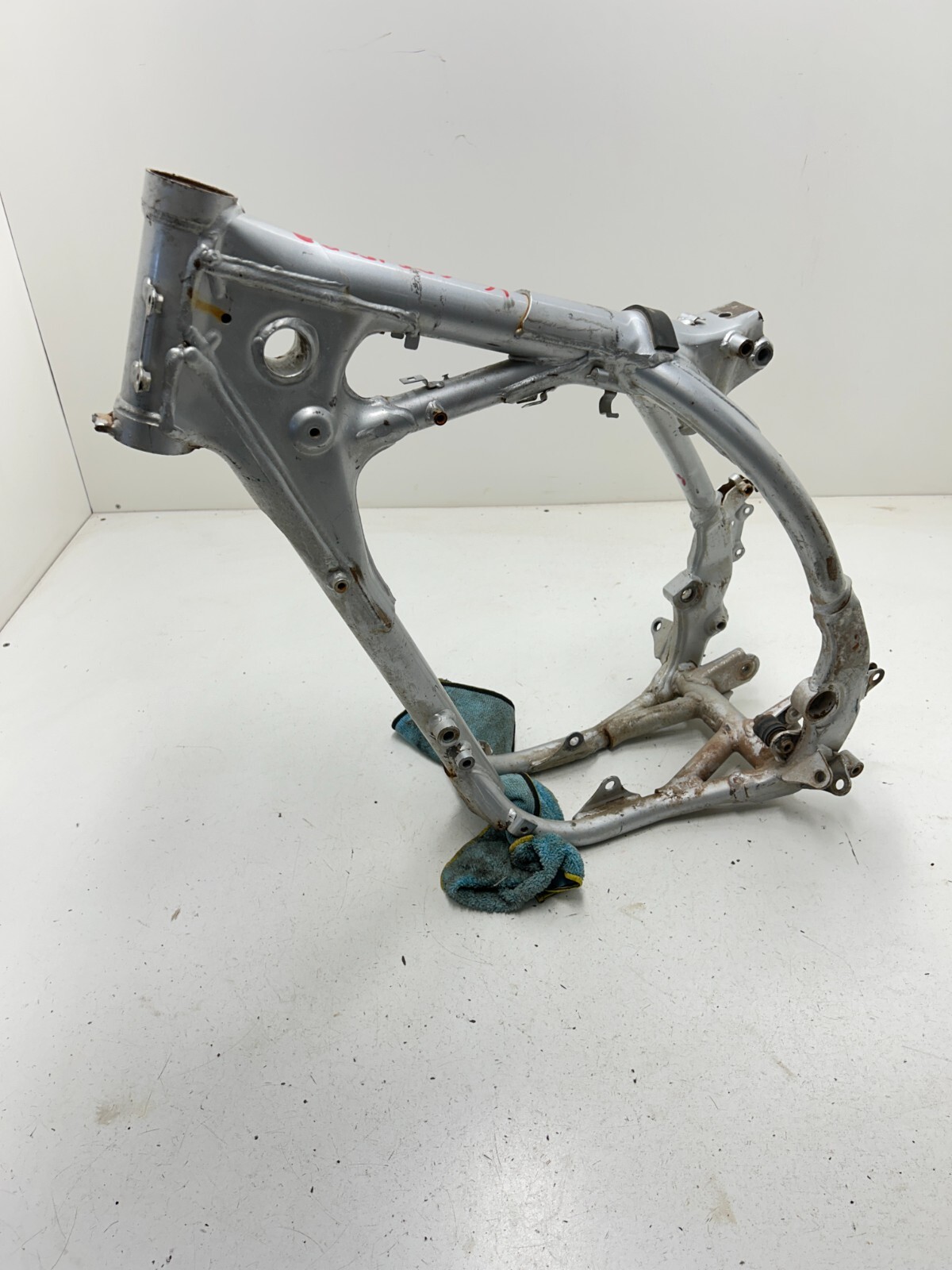 16 2016 HONDA CRF 150R CRF 150RB crf150r OEM Main Frame Body Chassis BOS! READ