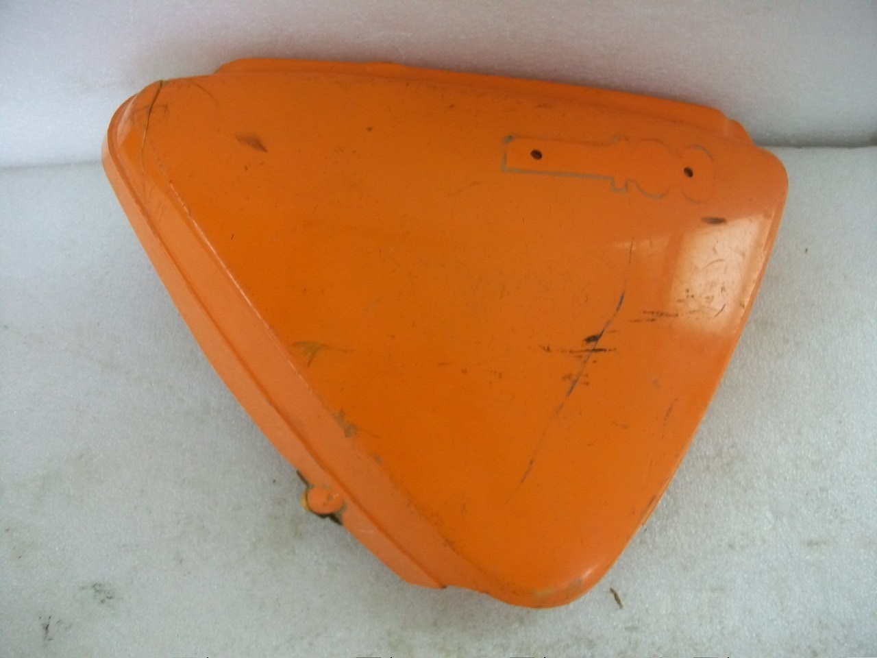 OEM 1975 Honda XL125 Left Side Cover XL 125 Orange 83640-110-0100 !!HAS DAMAGE!!
