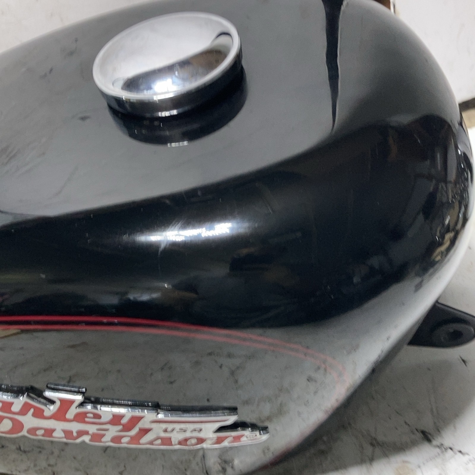 98-03 Harley Sportster XL 883 1200 OEM Fuel Tank Reservoir Vivid Black SM DENT