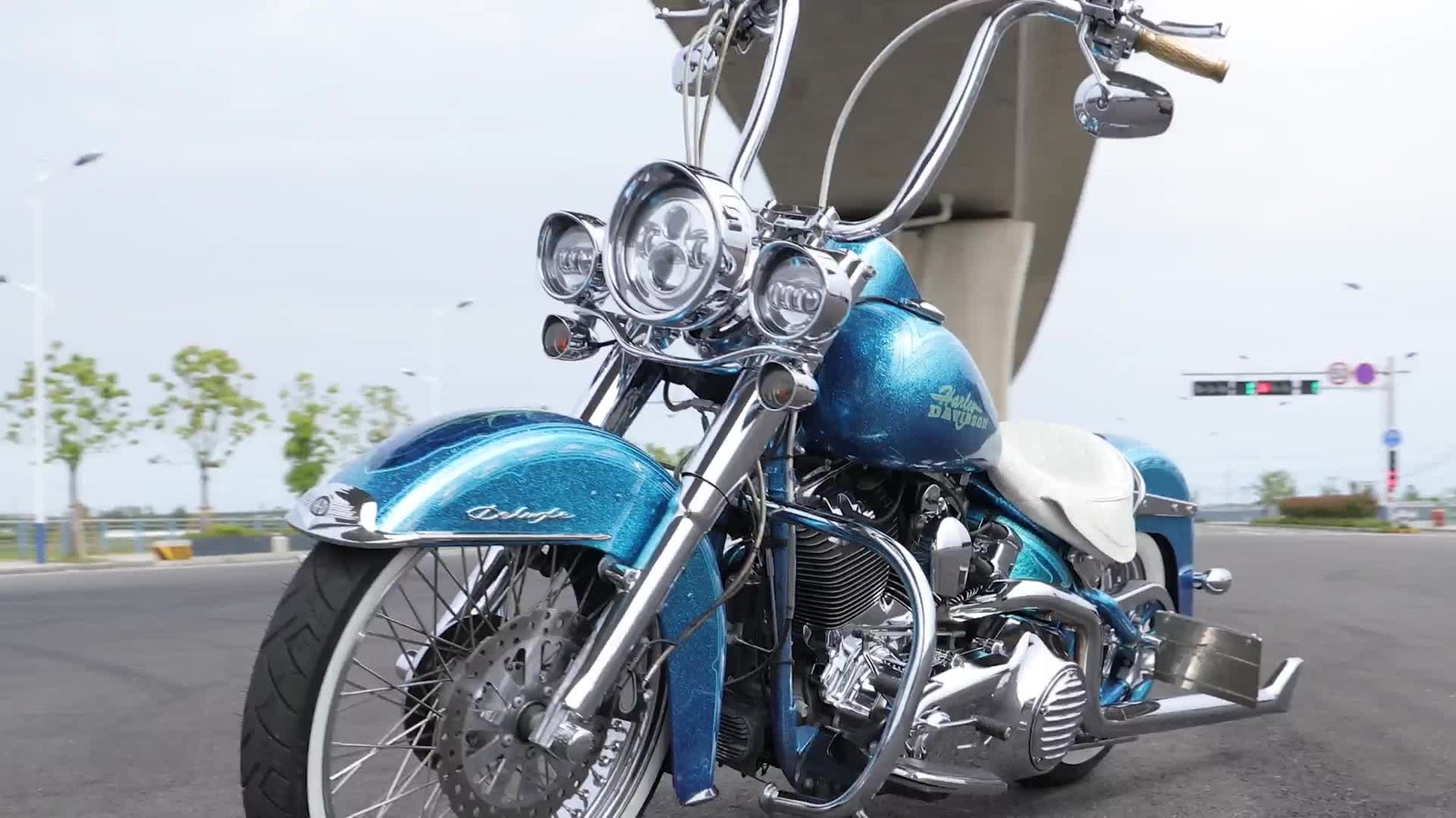Headlight housing assembly fits for Harley Davidson 2006-2020 Softail Deluxe