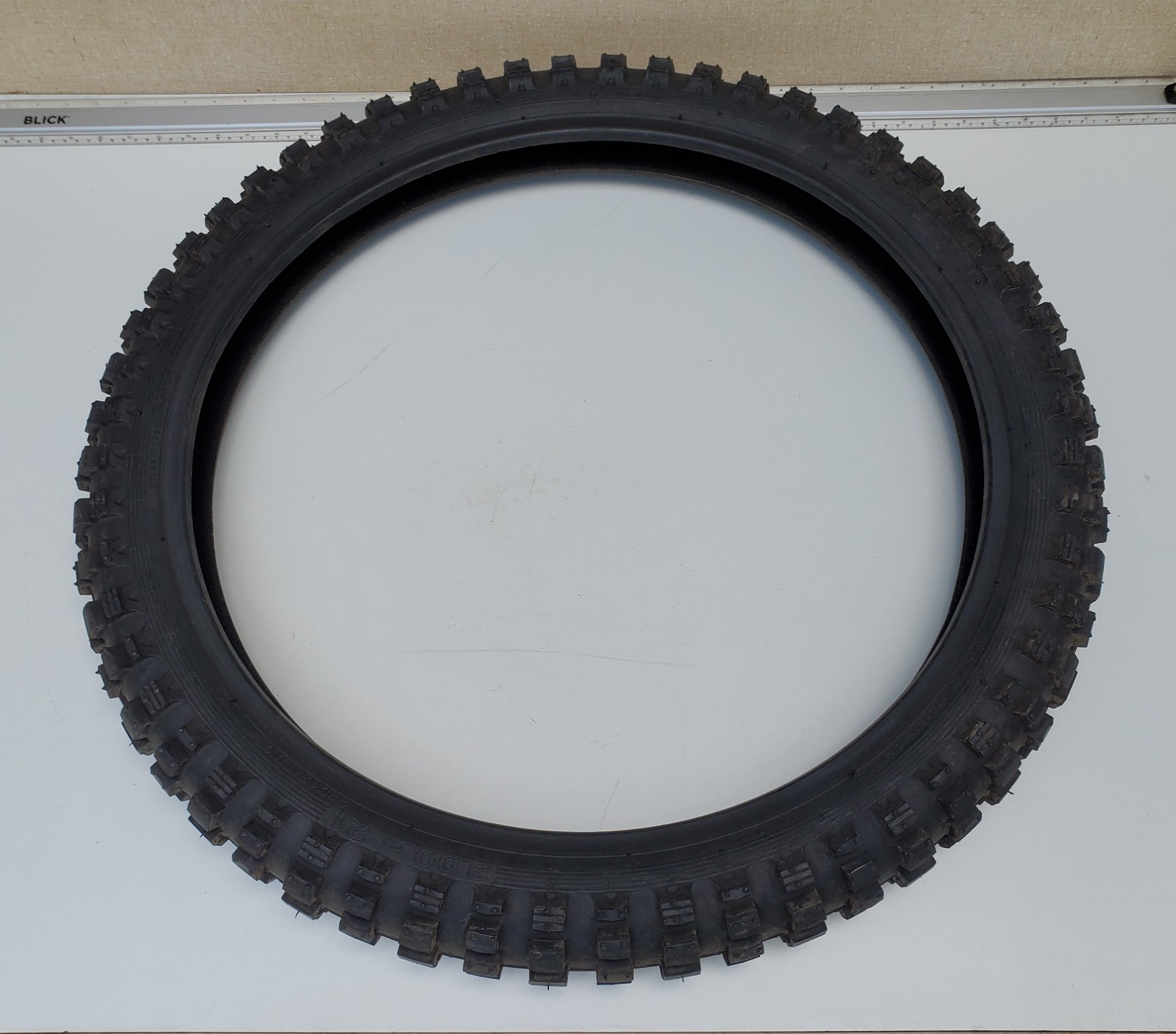 HARLEY DAVIDSON 43104-77M MX250 CHENG SHIN C183A 3.00-21 FRONT TIRE 250 MX 1978