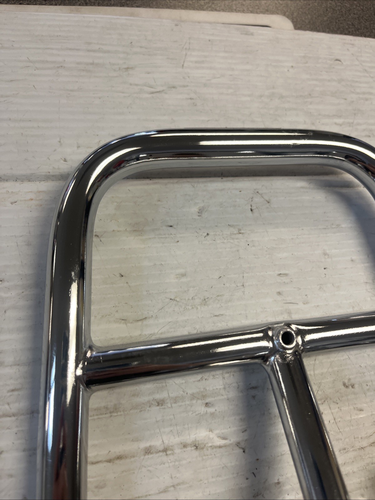 GENUINE PIAGGIO/VESPA REAR LUGGAGE RACK CHROME FOR PRIMAVERA & SPRINTS #1B000815