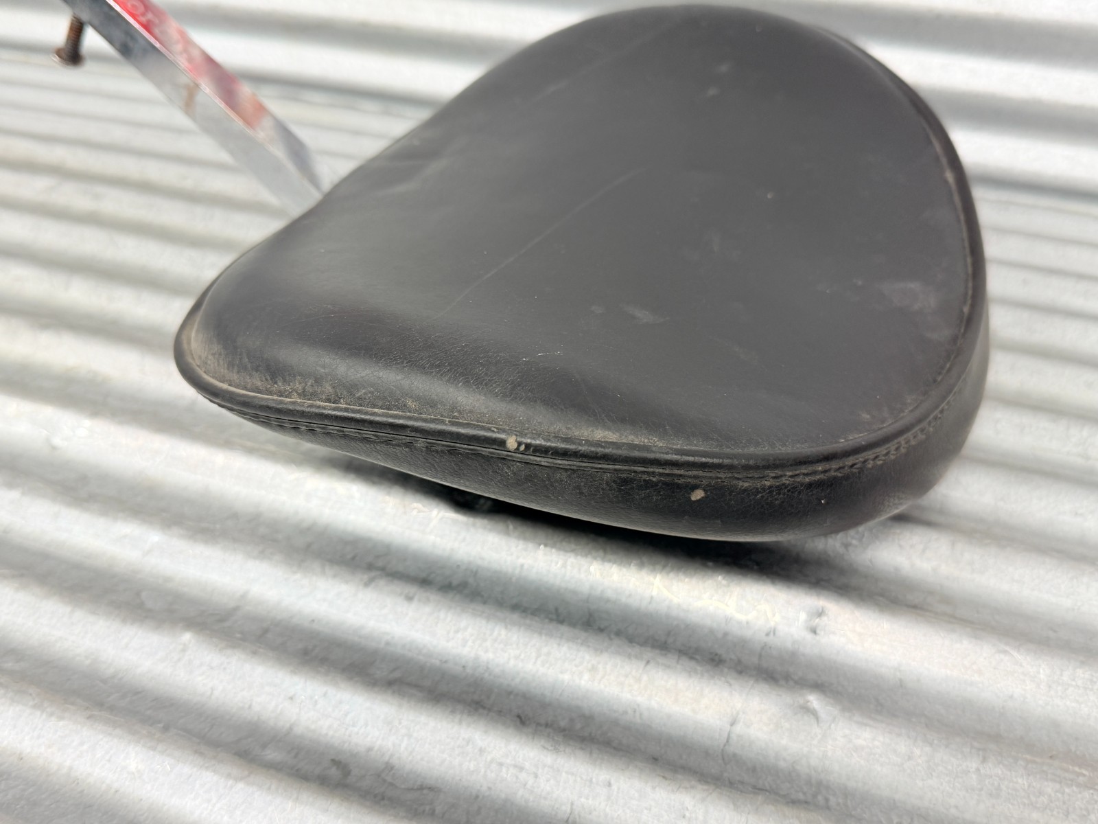 Genuine Corbin Motorcycle Seat Backrest 5/8 Square Stem Black Leather