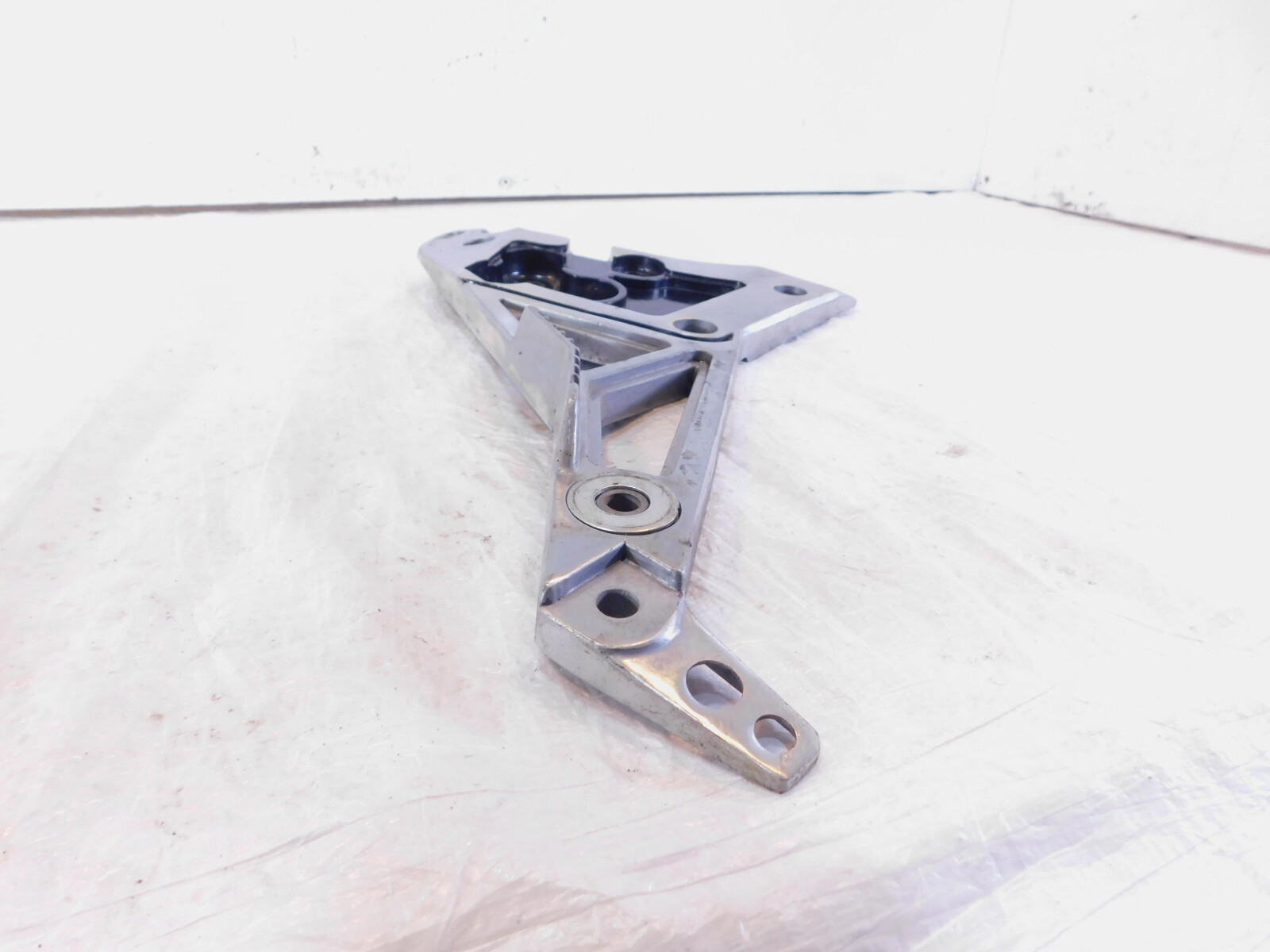 1984-1987 Yamaha FJ1100 FJ1200 Left Front/Rear Footrest Foot Peg Bracket Mount