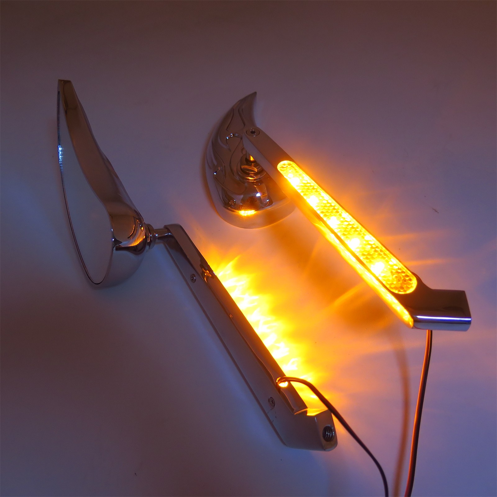 w/ LED Turn Signal Motorcycle Rearview Mirrors for Harley Big Dog Springer Dyna