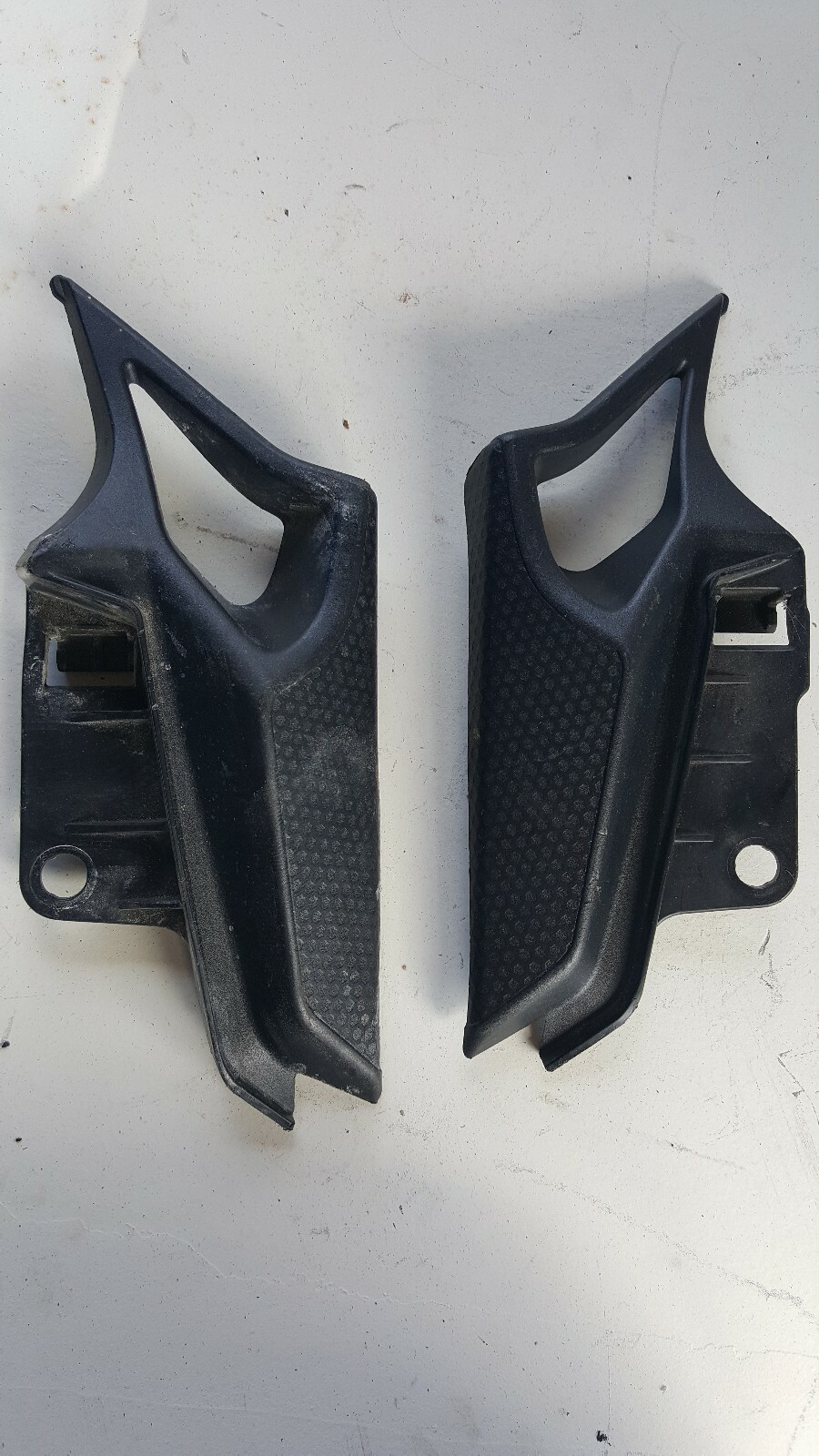 09-14 YAMAHA FZ6R front Fairing air intake duct trim panels Plastic pp3 pp4 oem