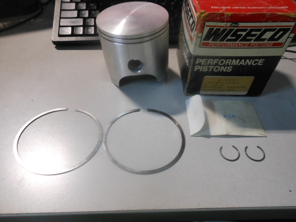 NOS Wiseco 0.60 Piston Kit Fits: Yamaha 82-83 YZ490 478P6