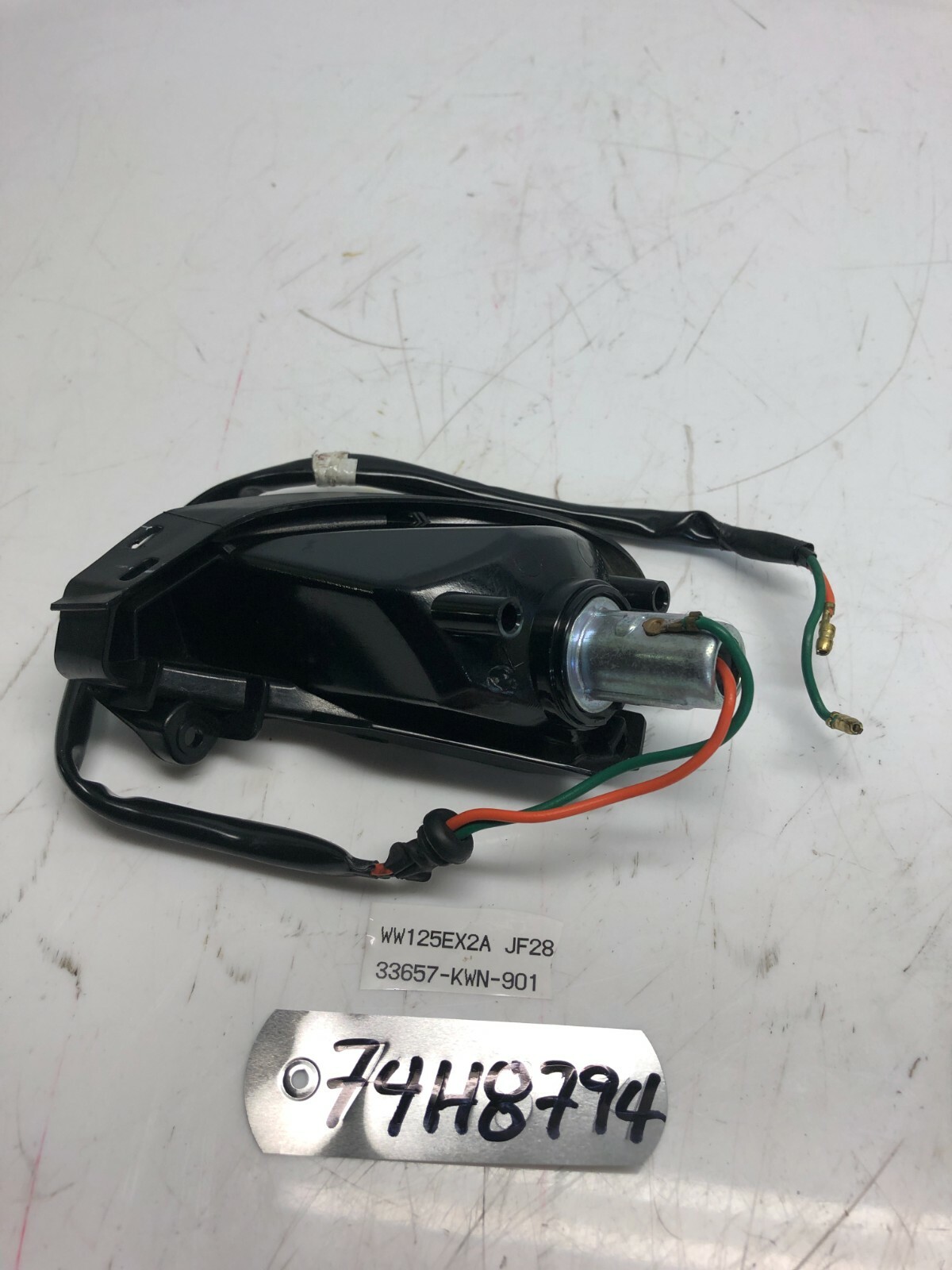 HONDA WW 125 PCX 150 2010 LH REAR FLASHER BODY GENUINE OEM LOT74 74H8794