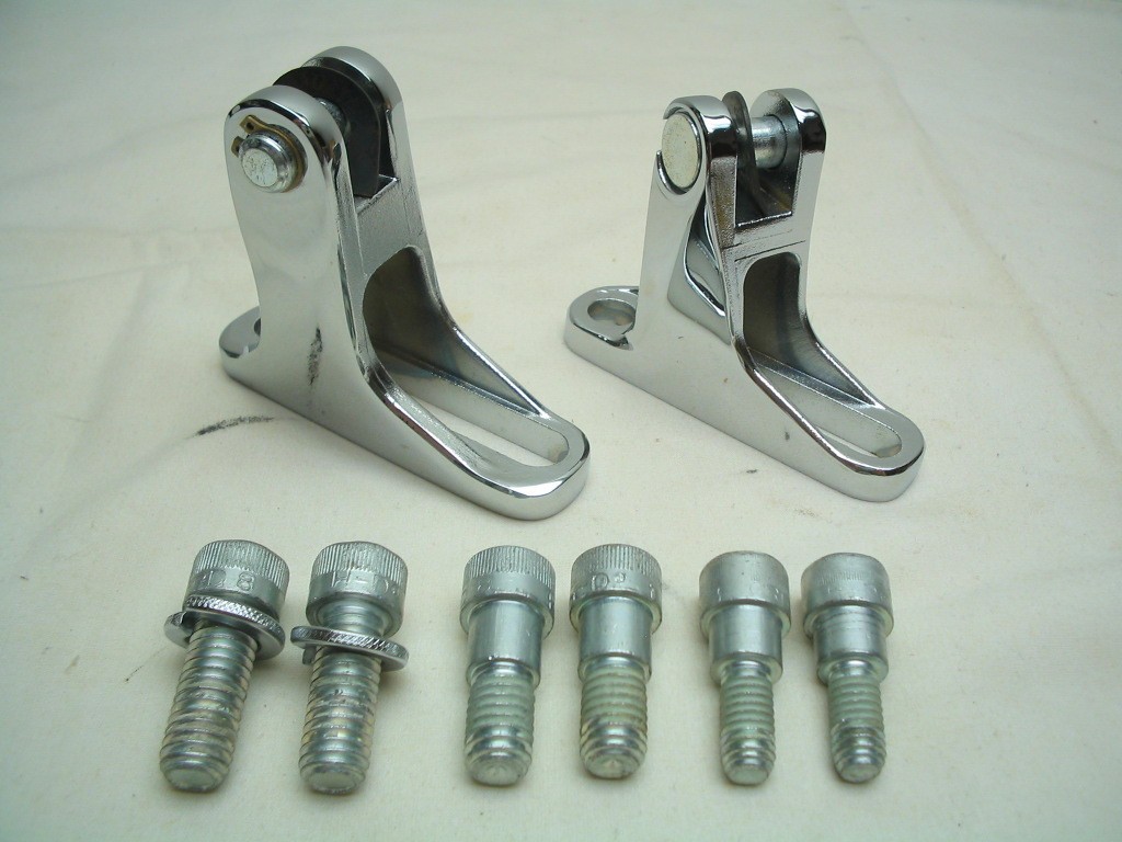 Chrome Passenger Footpeg Supports & Mounting Hardware Harley Touring ’93-later