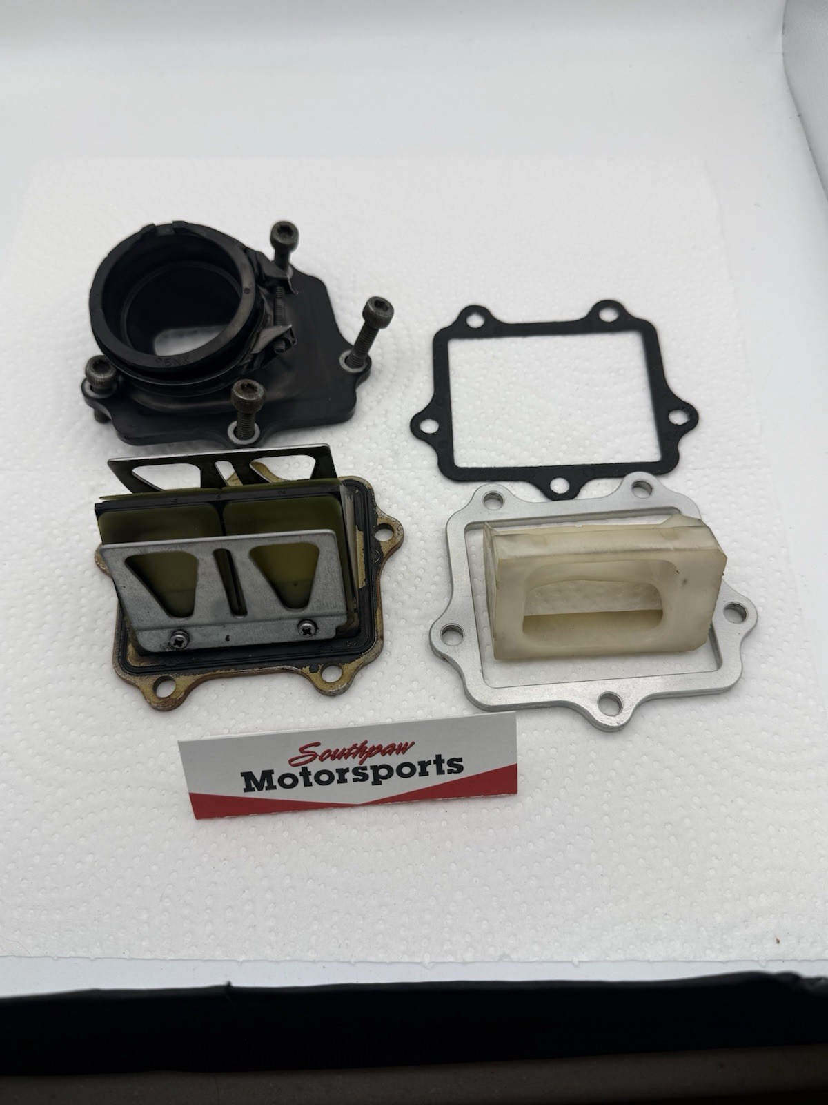 2005 Yamaha YZ250 YZ 250 OEM Intake Reed Valve Cage Block Assembly Reeds Intake