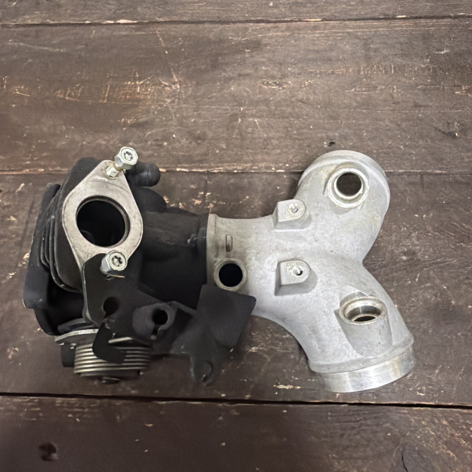 2001 – 2005 GENUINE HARLEY DAVIDSON TWIN CAM 88 THROTTLE BODY ASSEMBLY GOOD