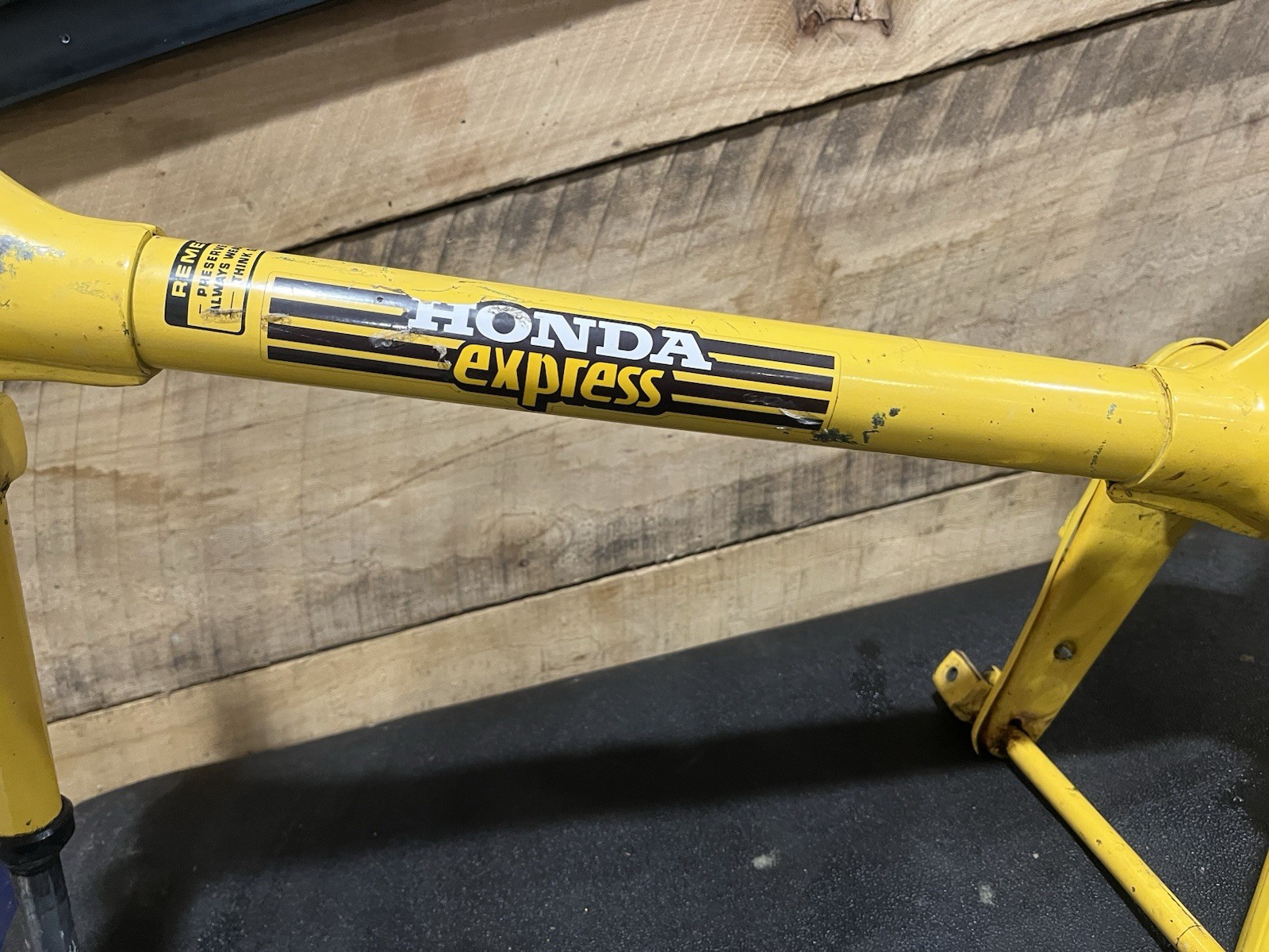 Honda Express NC50 Frame Front Forks 50100-147-970ZC PARAKEET YELLOW