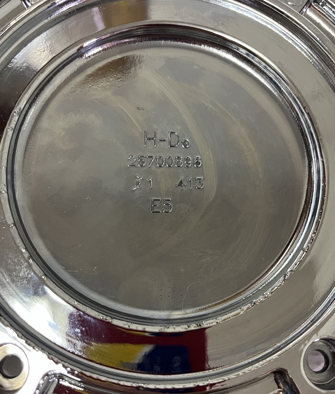 HARLEY-DAVIDSON 5 Hole ‘16 & Later M8 CHROME 114 CI DERBY COVER 25700896