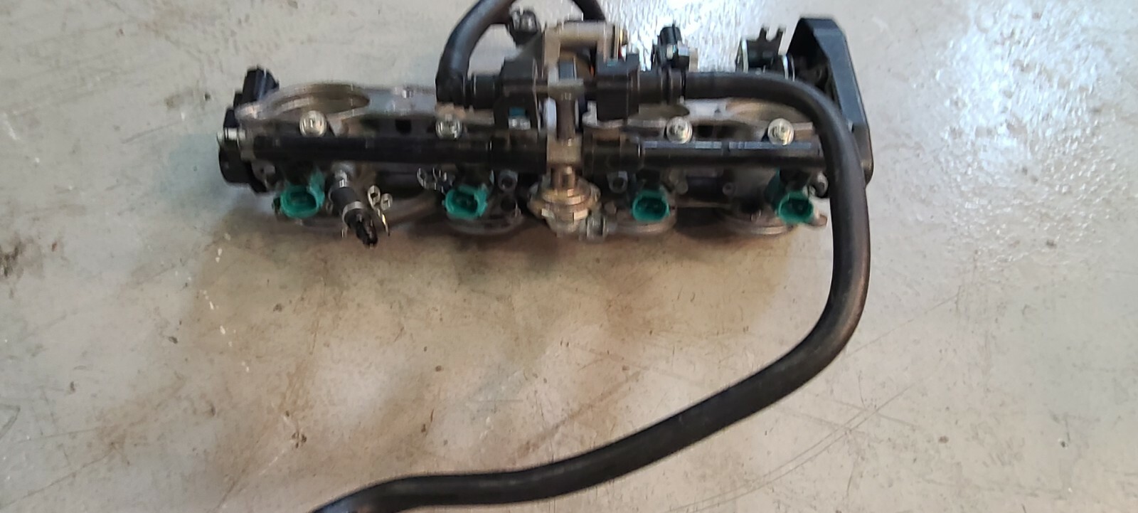 # 09 11 YZFR1 YZF R1 Fuel Injection Throttle Bodies Body Motor Engine 2011 A