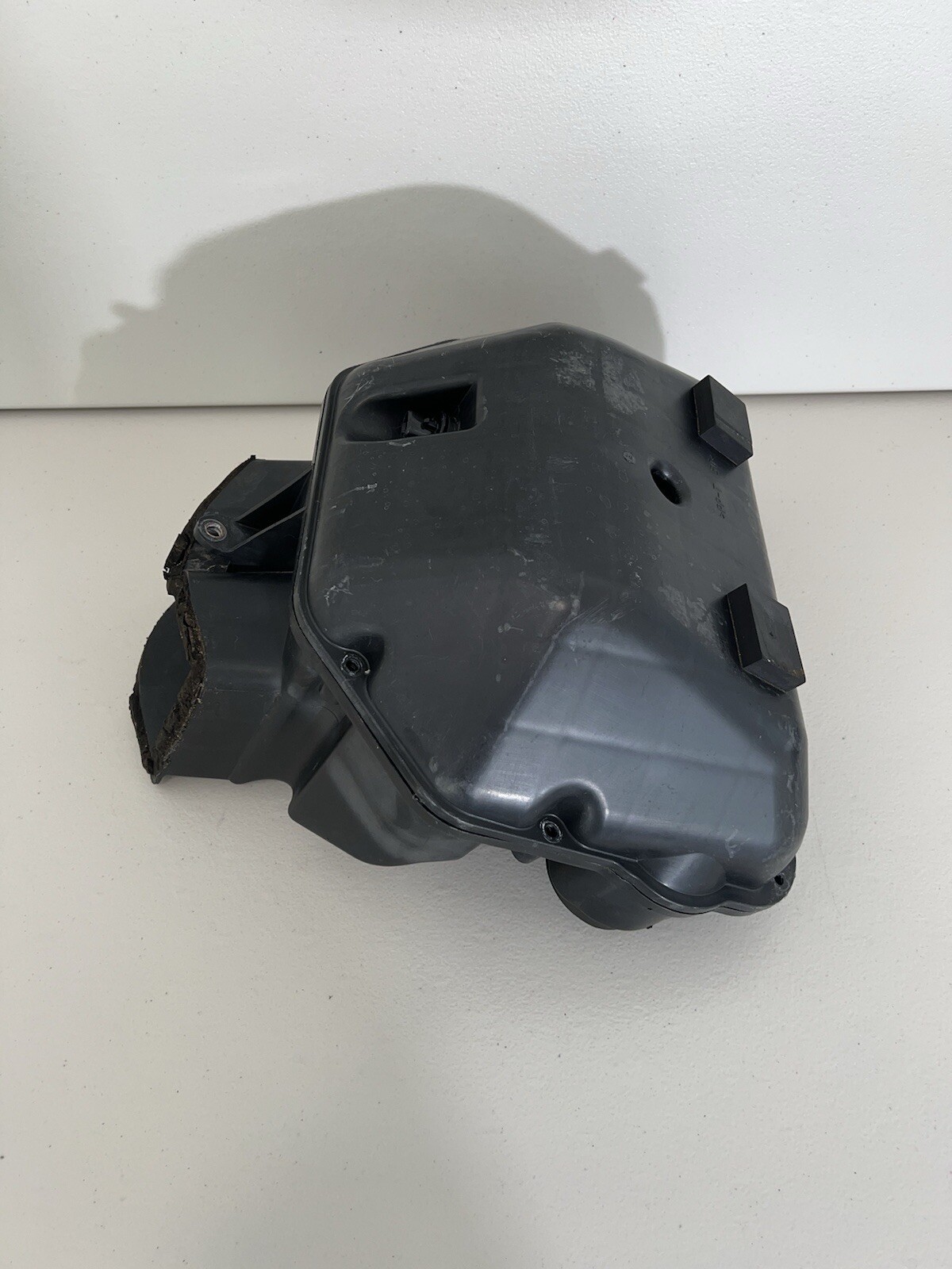 2003 2004 04 Kawasaki Ninja ZX636 ZX-6R ZX-6RR Airbox Air Box Cleaner 11011-0033