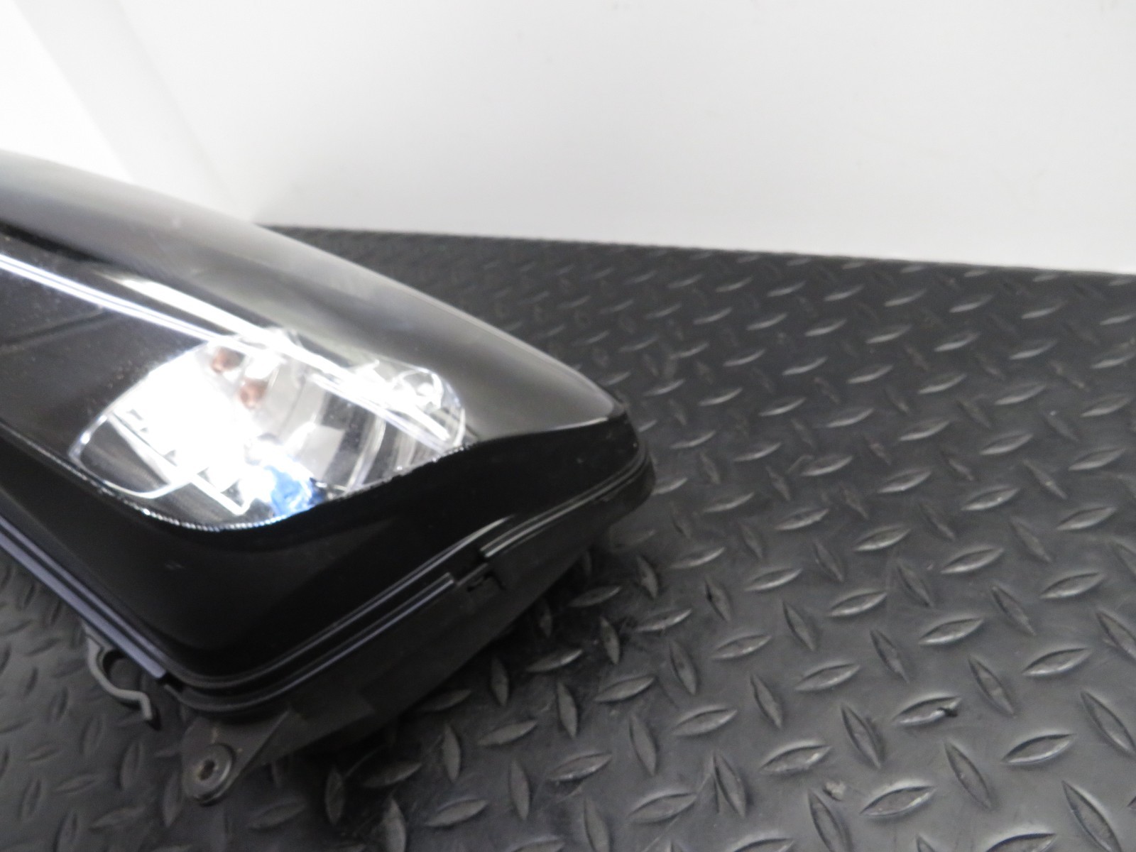 00 01 YAMAHA YZF R1 YZFR1 OEM FACTORY HEADLIGHT HEADLAMP 5JJ-84310-20-00