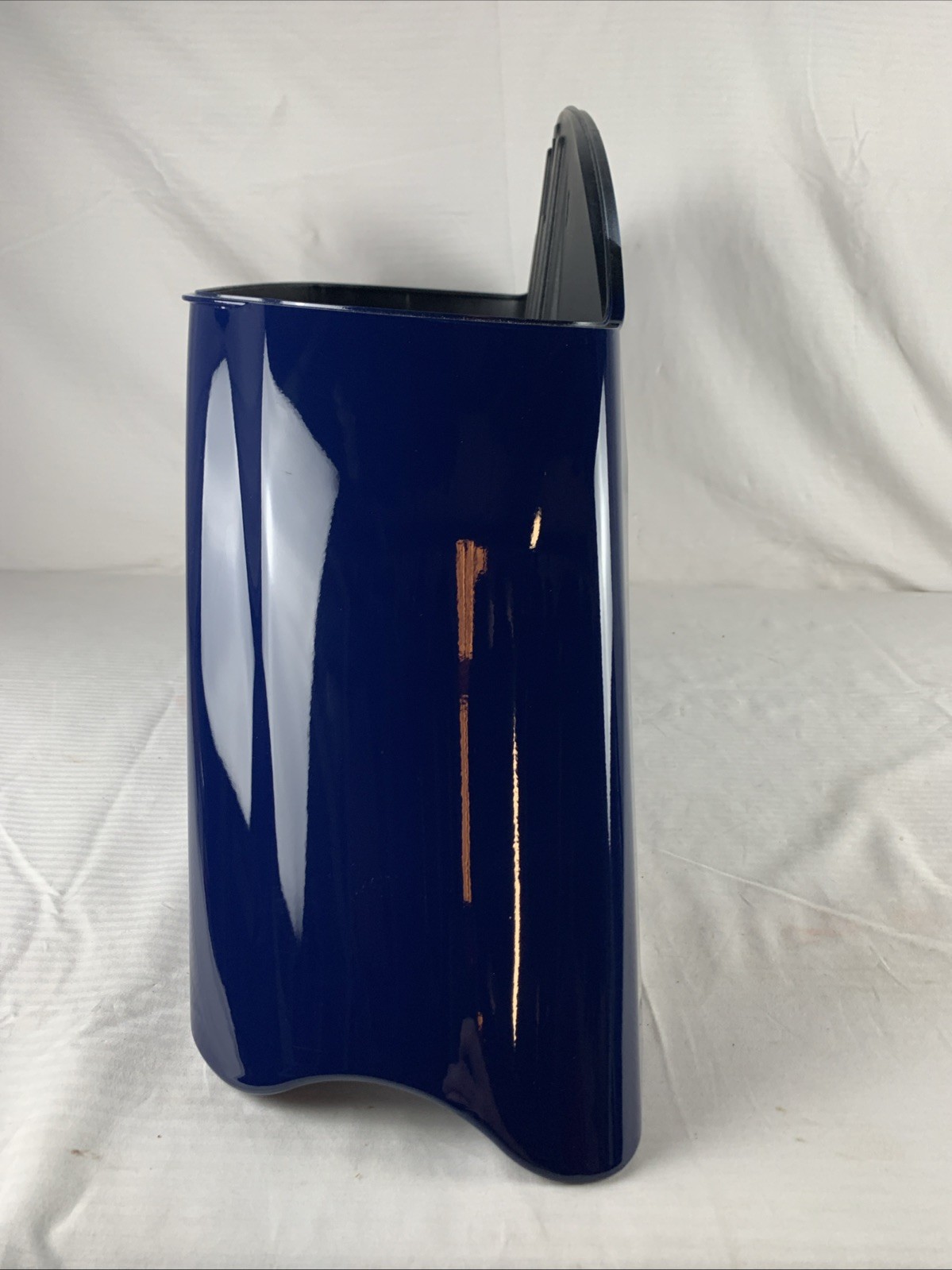 INDIAN GENUINE INDIAN BLUE LH (ONLY) SADDLEBAG BIN BOTTOM (ONLY) 5450738-640