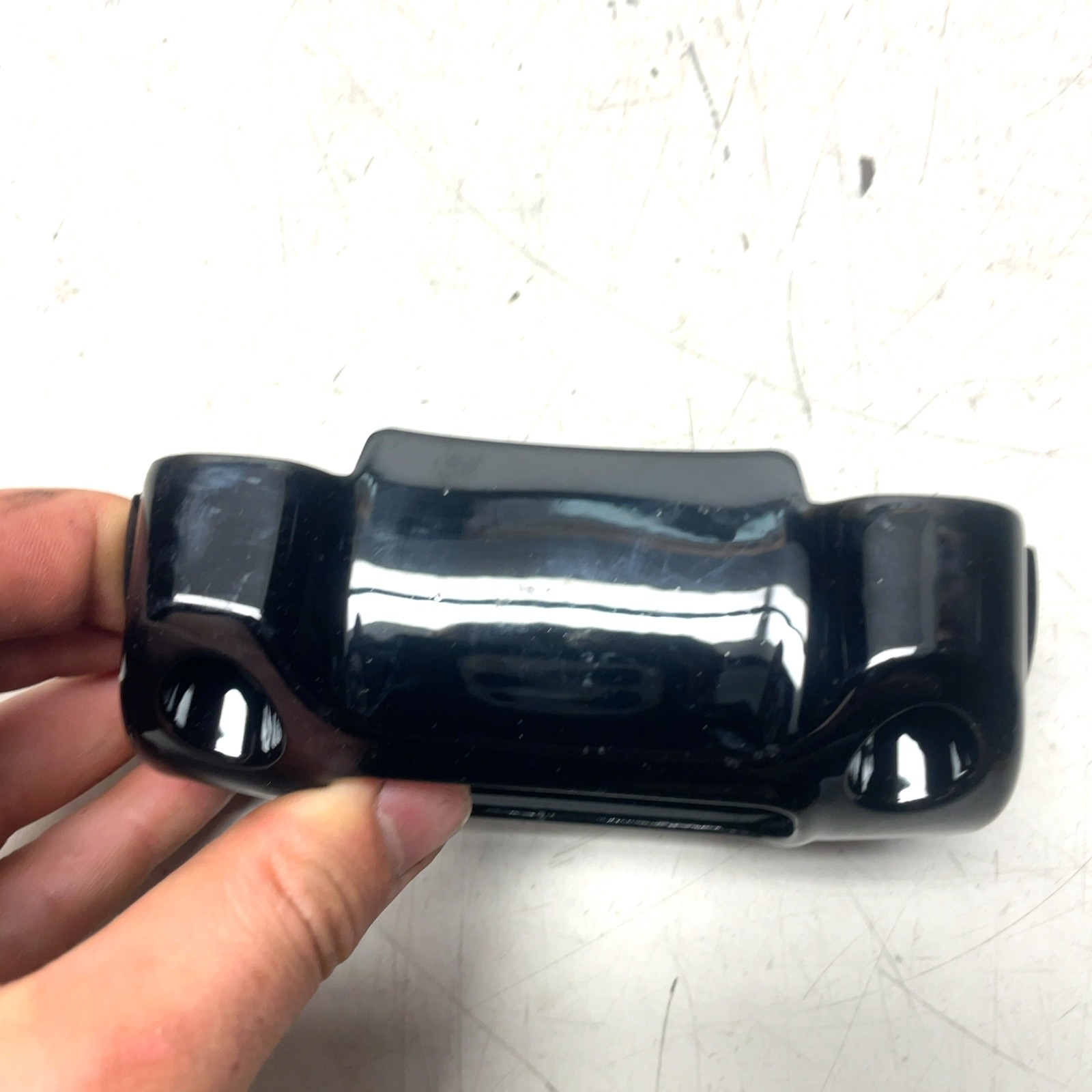 18-24 Harley Breakout FXBR OEM Handlebar Clamp Cover Gloss Black