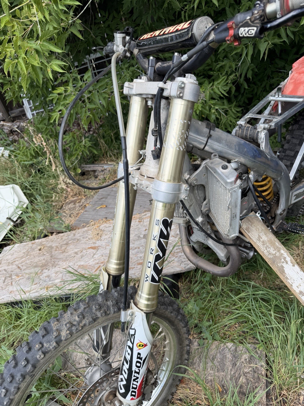 KYB SSS (Speed Sensitive System) 48 mm forks