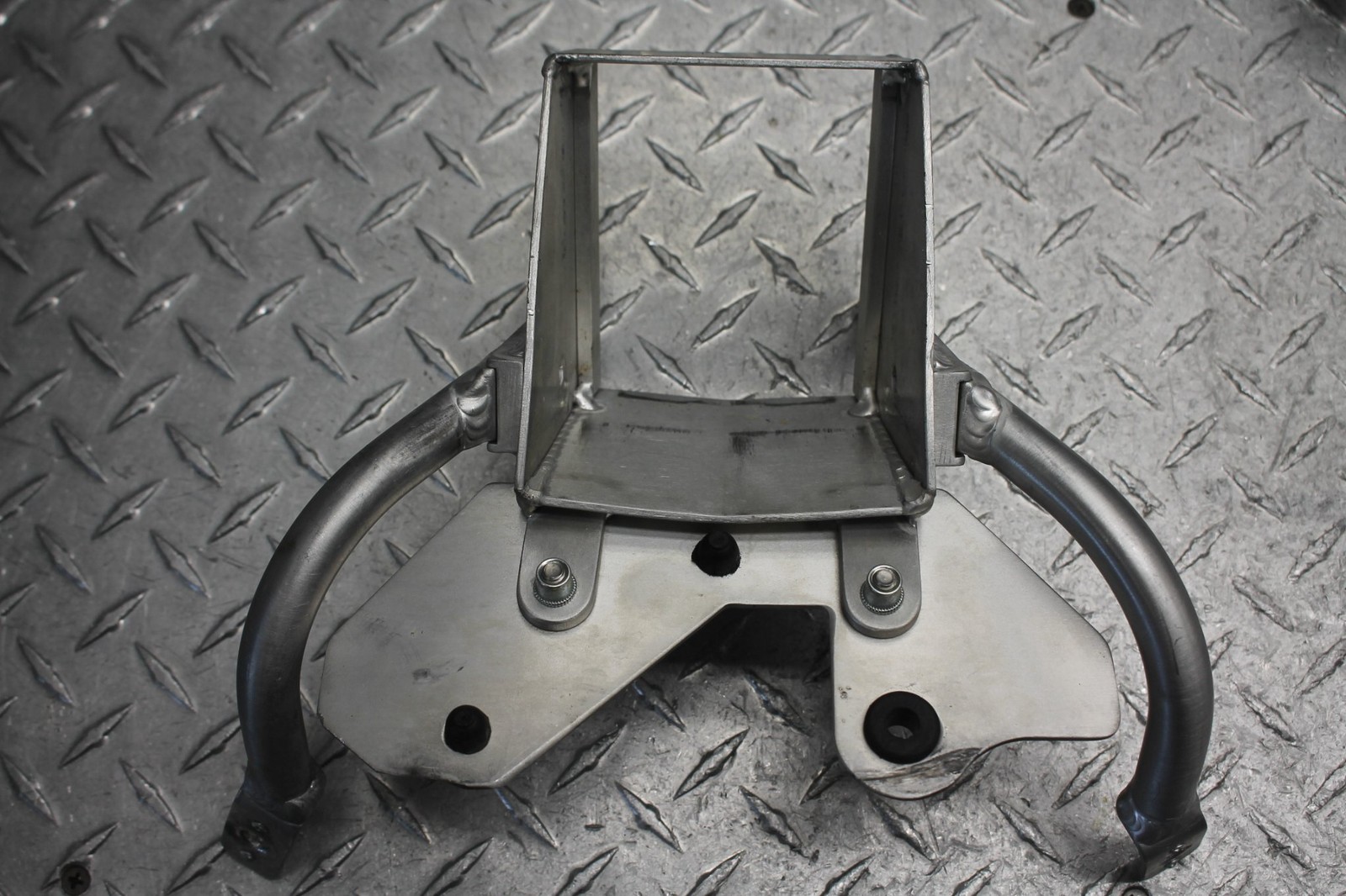 2015 BMW S1000RR AFTERMARKET ALPHA RACING FRONT UPPER FAIRING STAY BRACKET