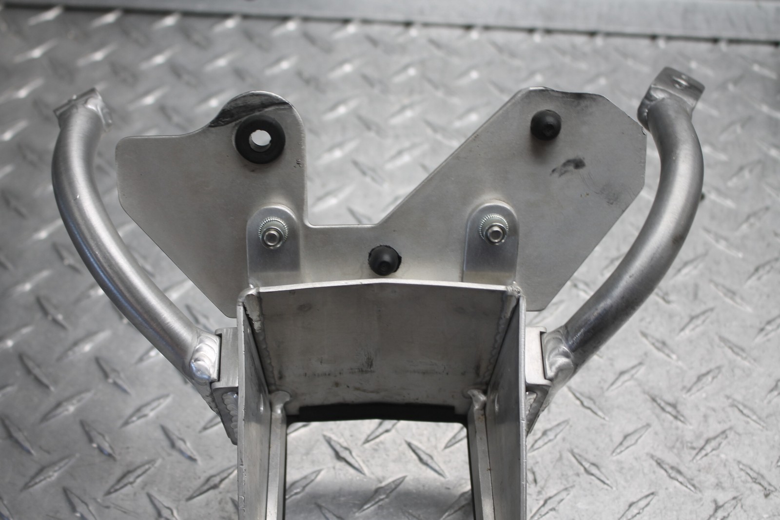 2015 BMW S1000RR AFTERMARKET ALPHA RACING FRONT UPPER FAIRING STAY BRACKET