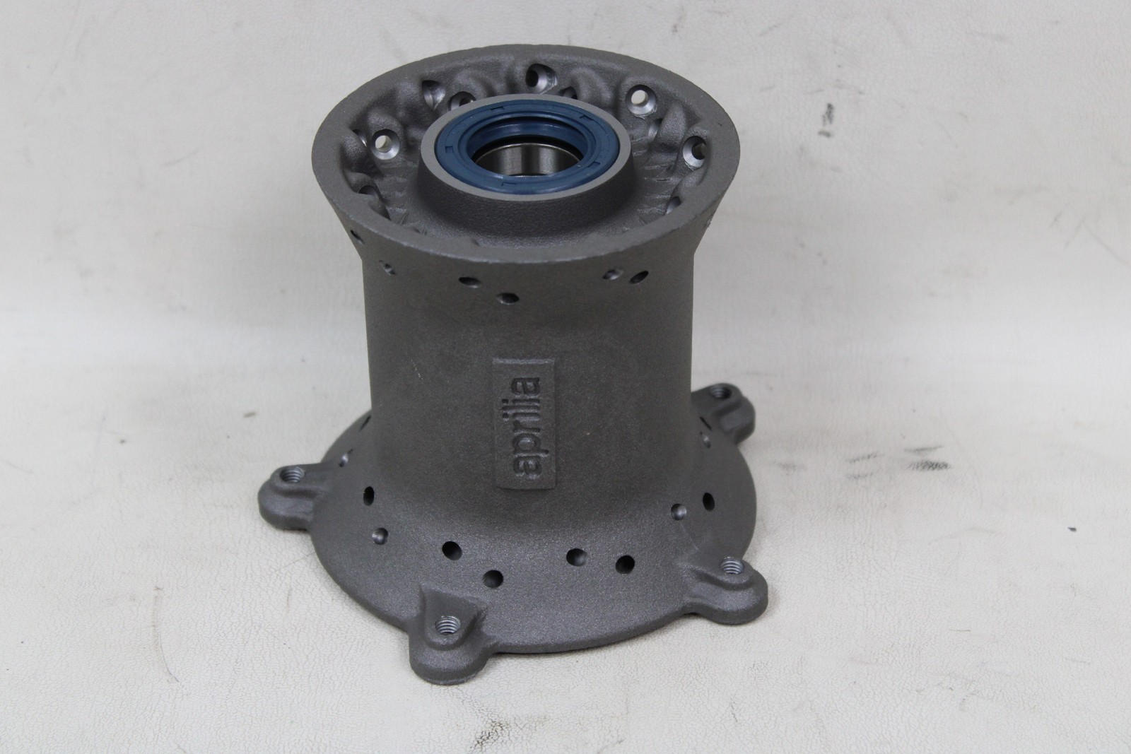 Aprilia RXV SXV 450 550 06-09 OEM Front Wheel Rim Center Hub AP9100225 NEW!