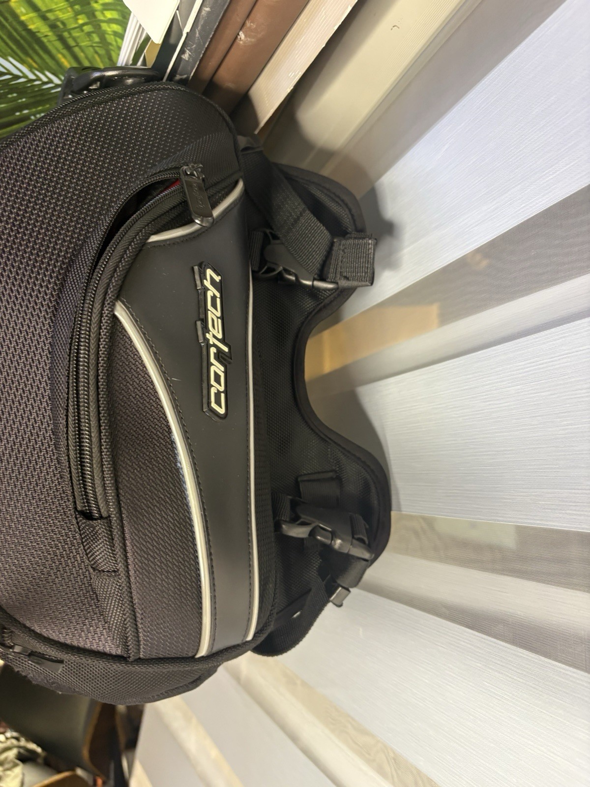 Cortech Super 2.0 Magnetic Mount Motorcycle Tank Bag Unisex 24 liters 13.4″ L x