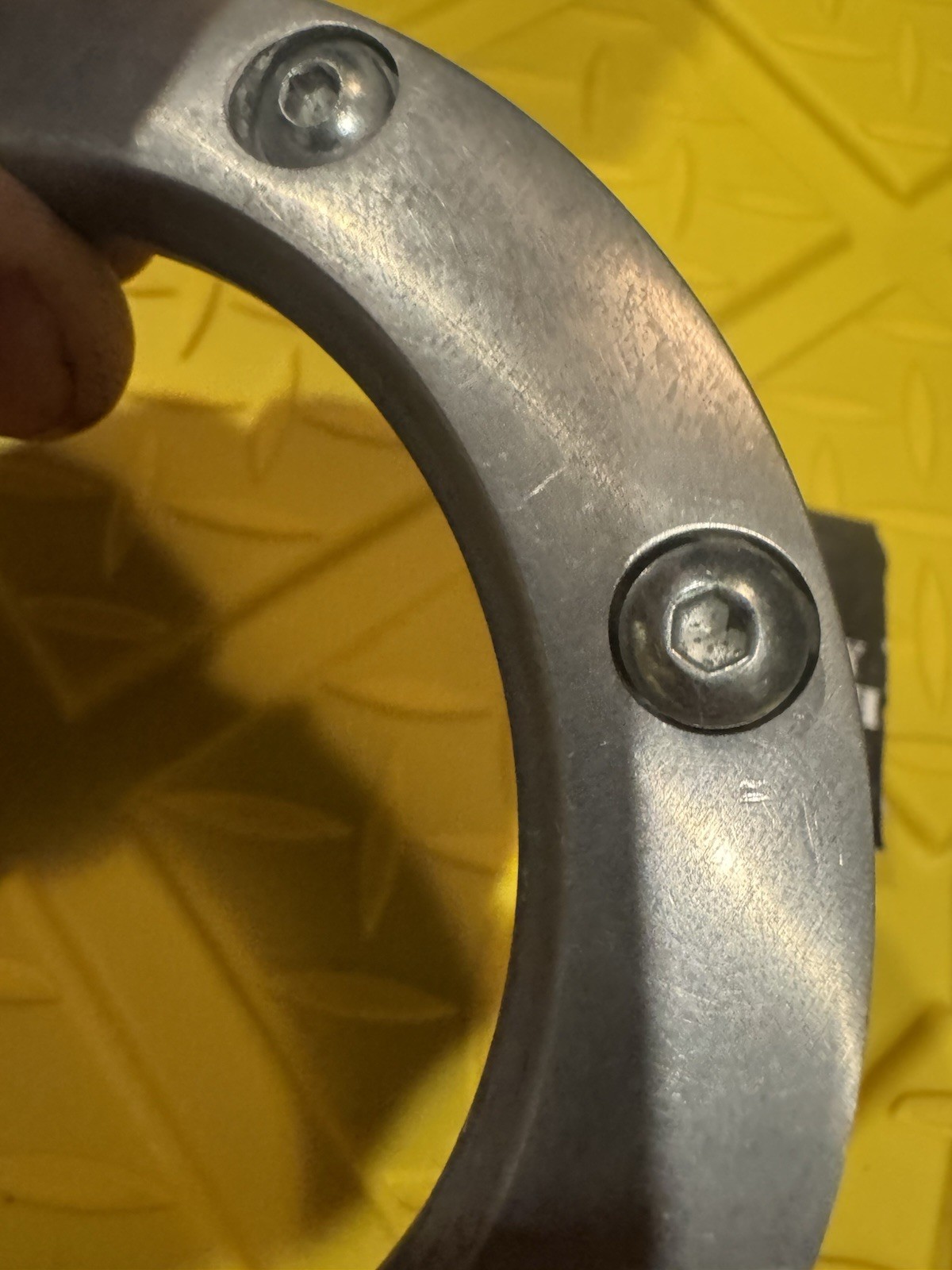 Harley Dyna Center Fill Fuel Tank Gas Cap Trim Ring And Retainer Parts 2004-17