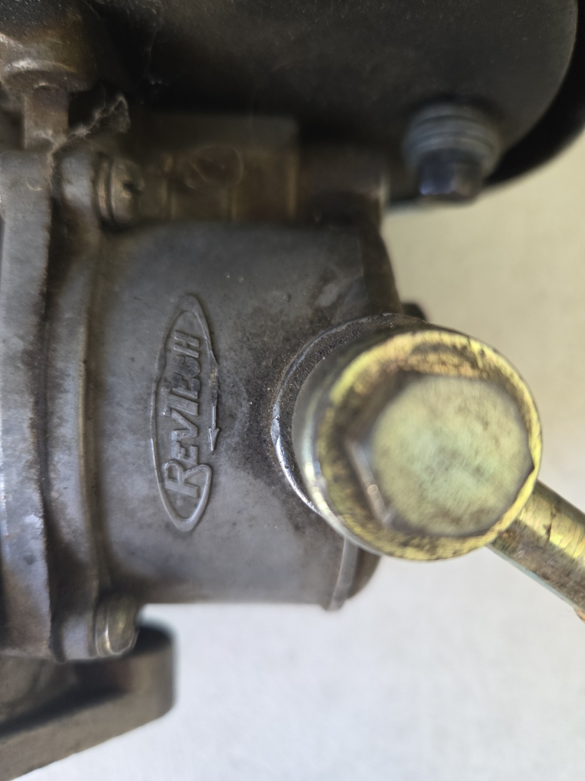 REVTECH HARLEY DAVIDSON 50MM 2″ PERFORMANCE CARBURETOR 621050-011 & AIR CLEANER