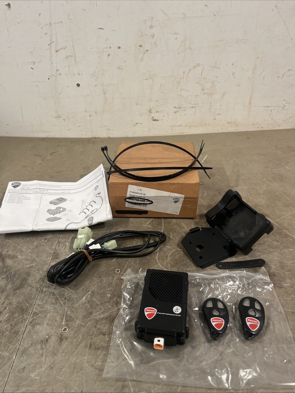 X10 OEM Ducati Anti-theft Alarm for Panigale 899 959 1199 96676610B 96522110A