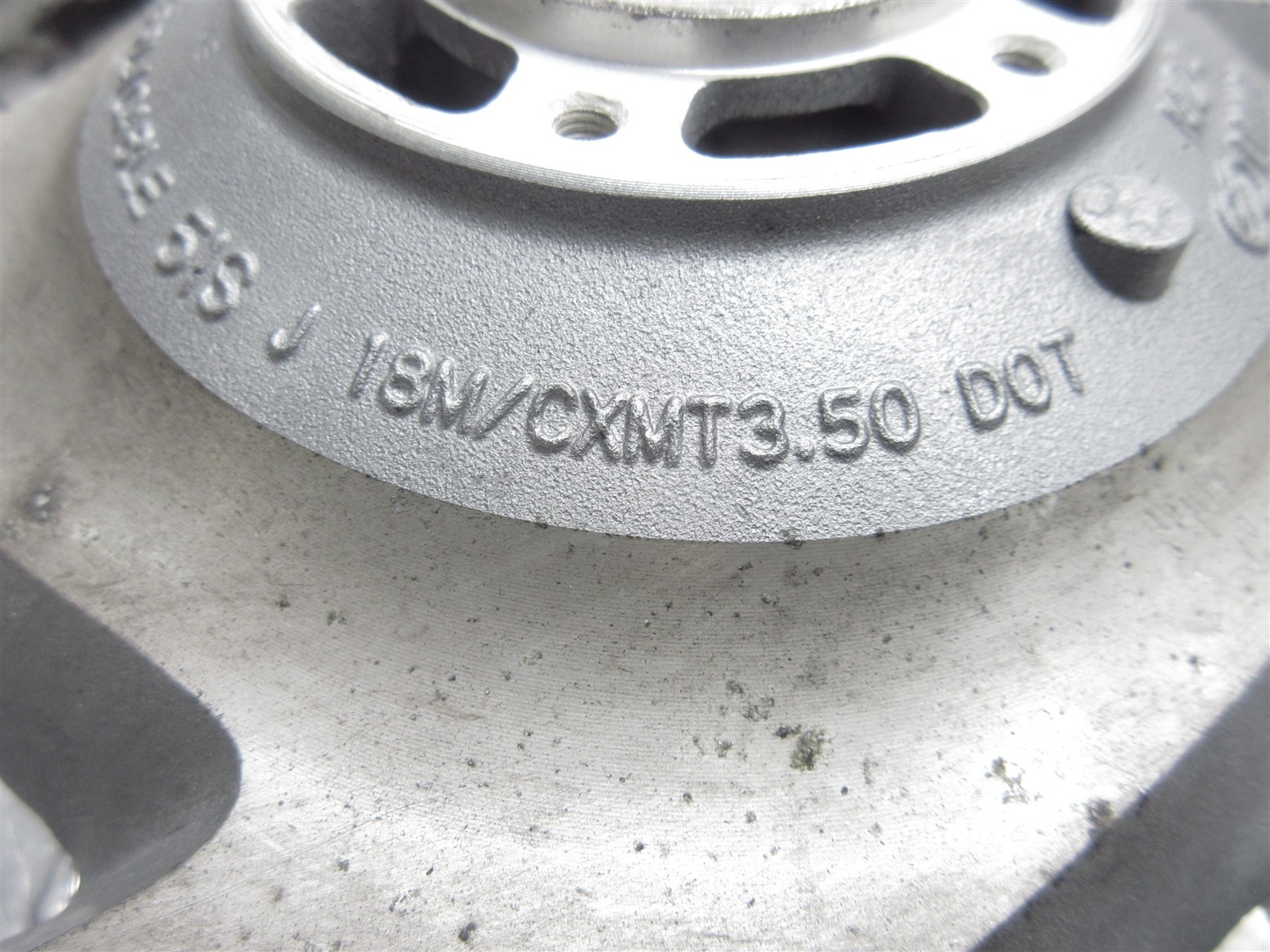 2007 06-10 Honda GL1800 Goldwing OEM Front Wheel Rim Straight Video 18×3.5