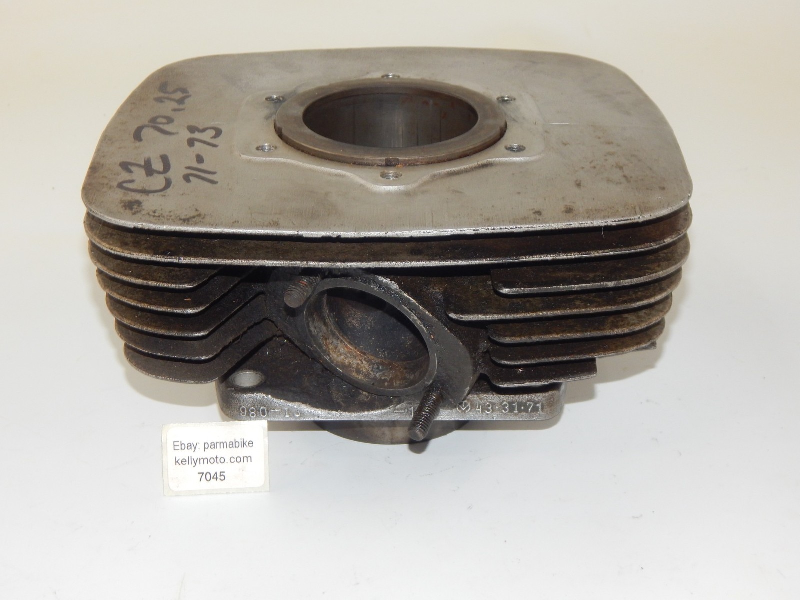 1971-1973 CZ 250 ENGINE MOTOR TOP END CYLINDER 980-13-122 BORE 70mm VINTAGE