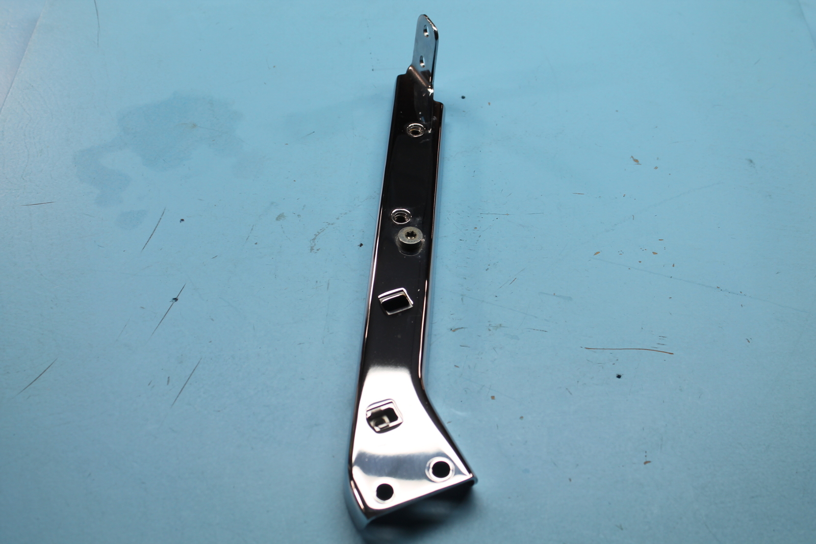 1198 98 HARLEY-DAVIDSON ELECTRA GLIDE CHROME RIGHT FENDER SADDLEBAG GUARD RAIL