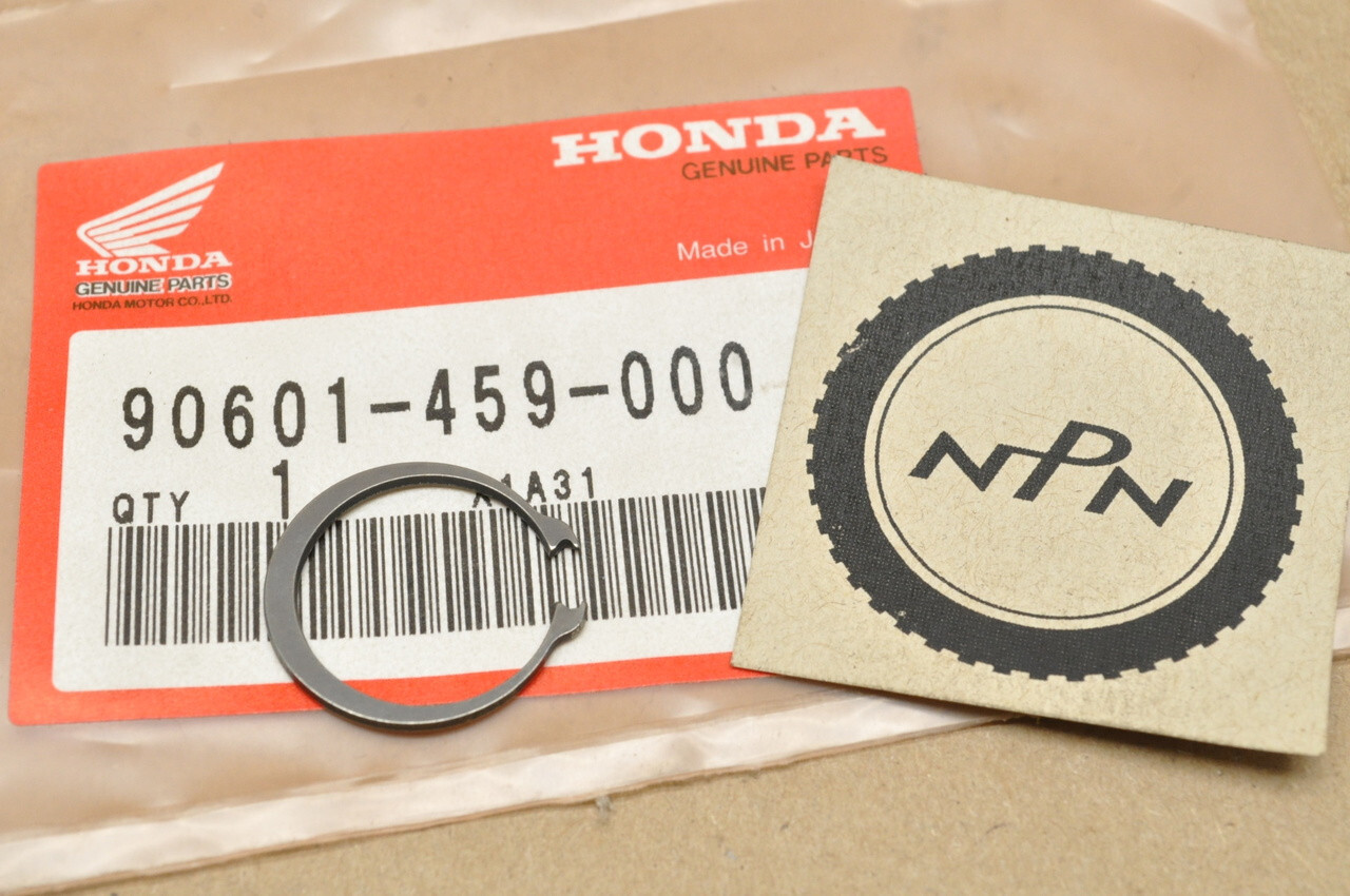 NOS Honda ATC110 ATC125 CT110 FT500 TRX125 Circlip 90601-459-000