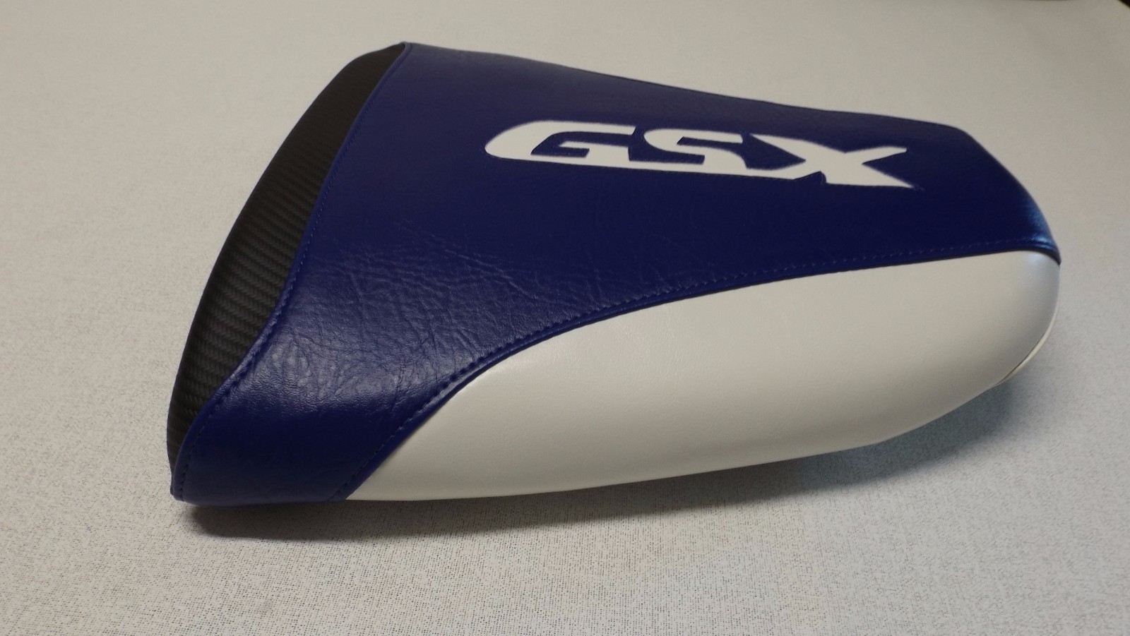 CUSTOM SEAT COVERS BLK/BLUE/WHITE WILL FIT SUZUKI 1996/98/99/2000 GSXR 600R/750R