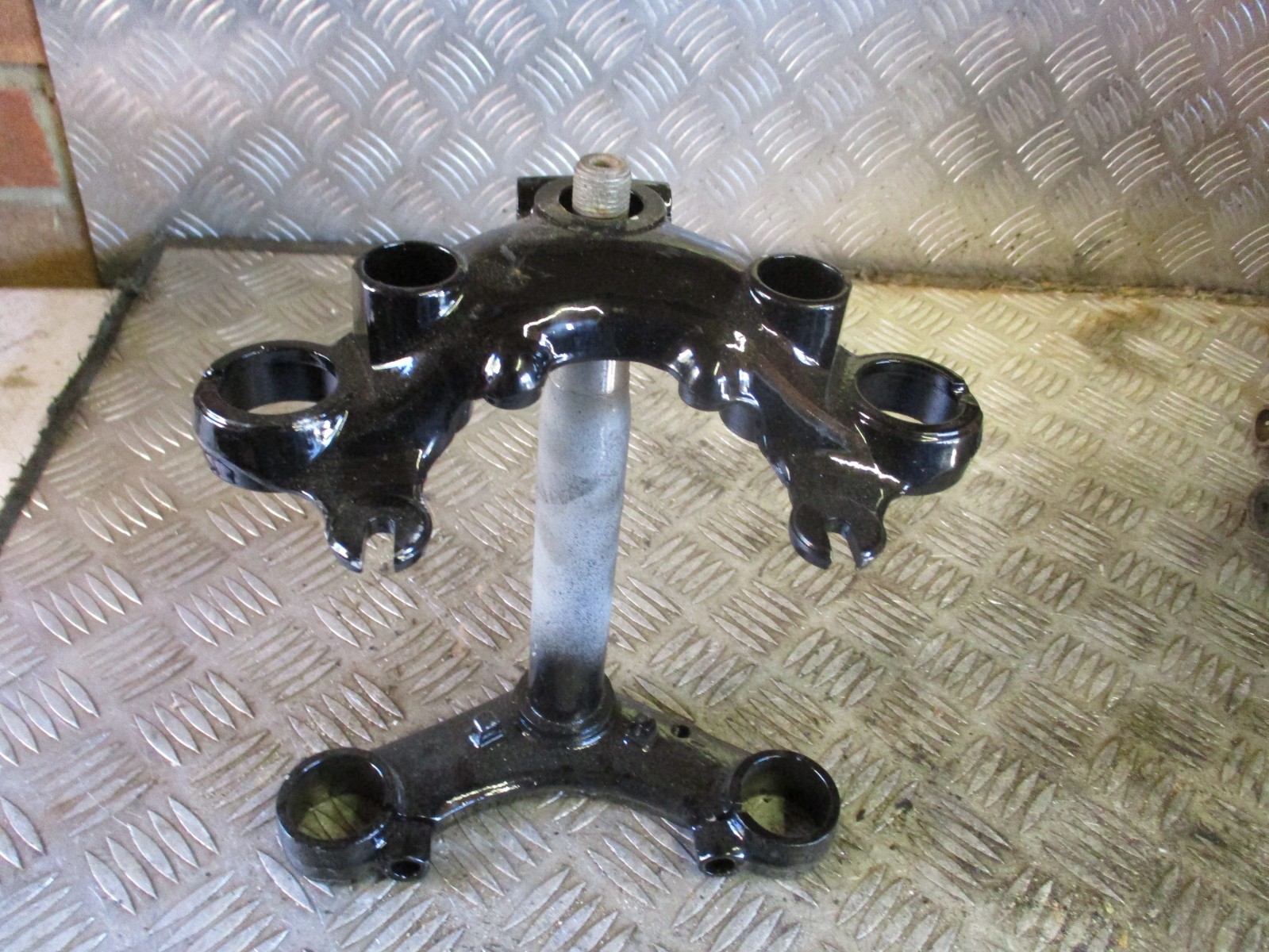 YAMAHA YR5 YDS7 YOKES TRIPLE TREE SEE DESCRIPTION