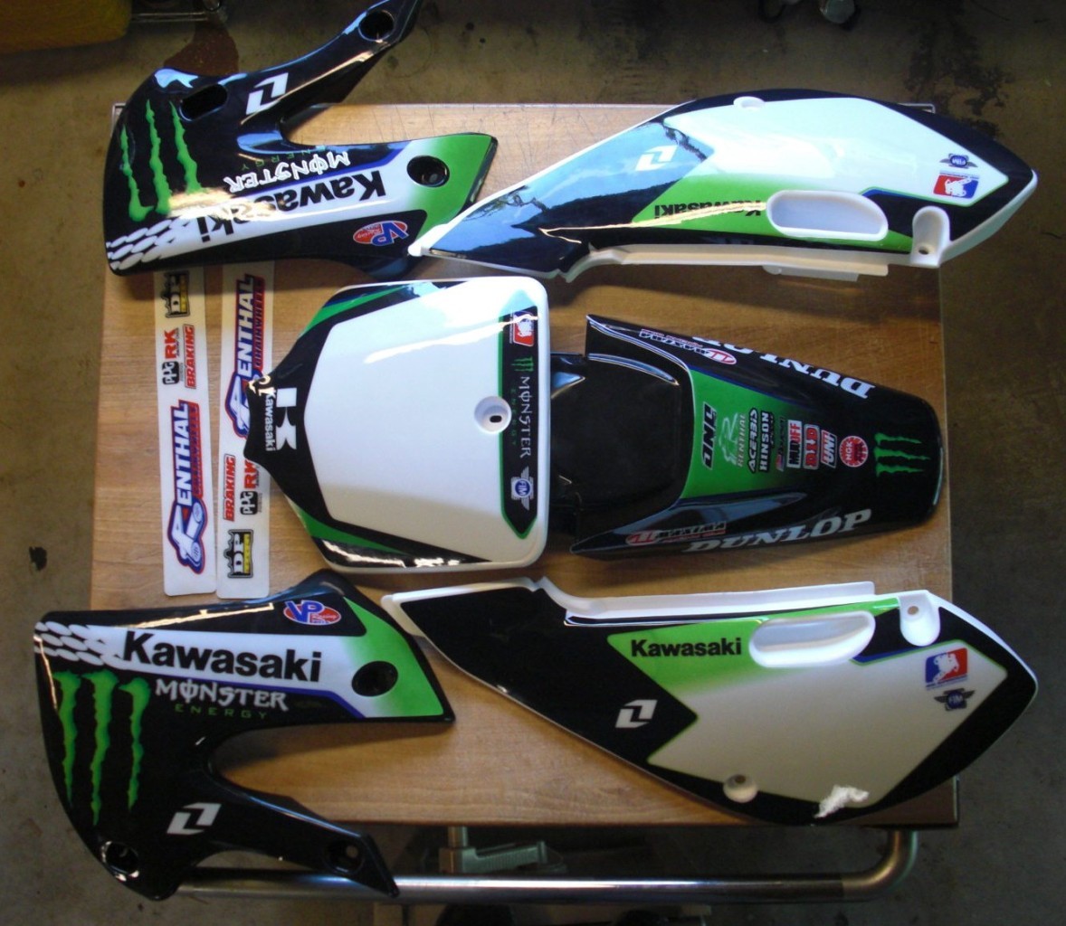 KLX 110 02-09 Kx 65 02-24 Graphic Kit w/ Plastics Black kit New Free Grips