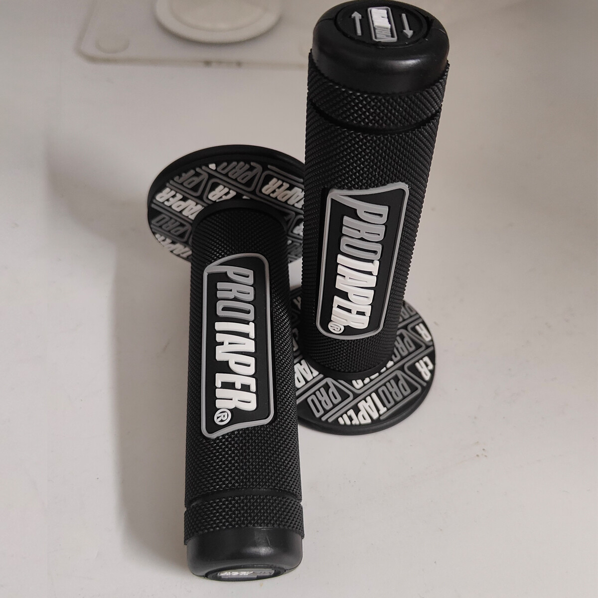 Pair 7/8″ Motorcycle Rubber Hand Grip Motocross For ProTaper Handlebar Grips