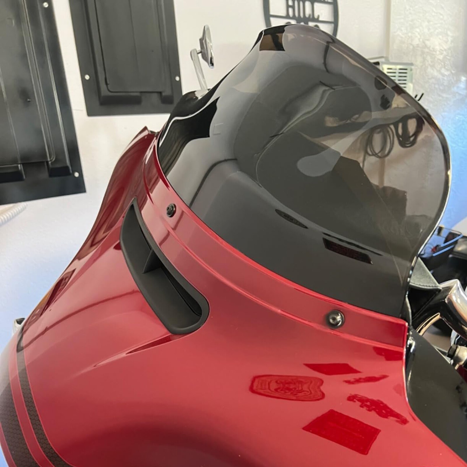 9″ Wave-Windshield-Windscreen For Harley Touring Electra Street Glide 2014-2024