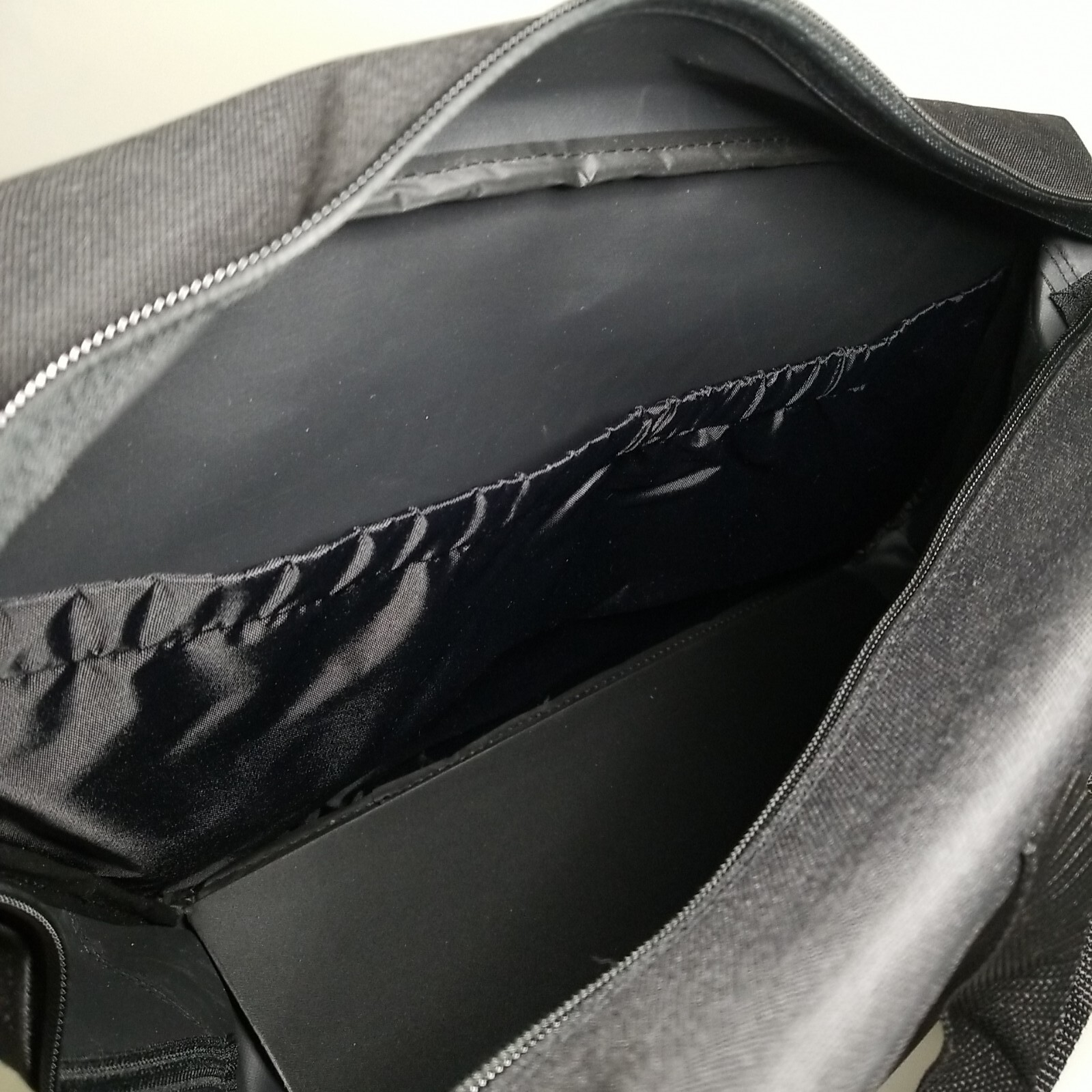 Harley Davidson Motorcycle Black Saddle Bag Polyester Luggage