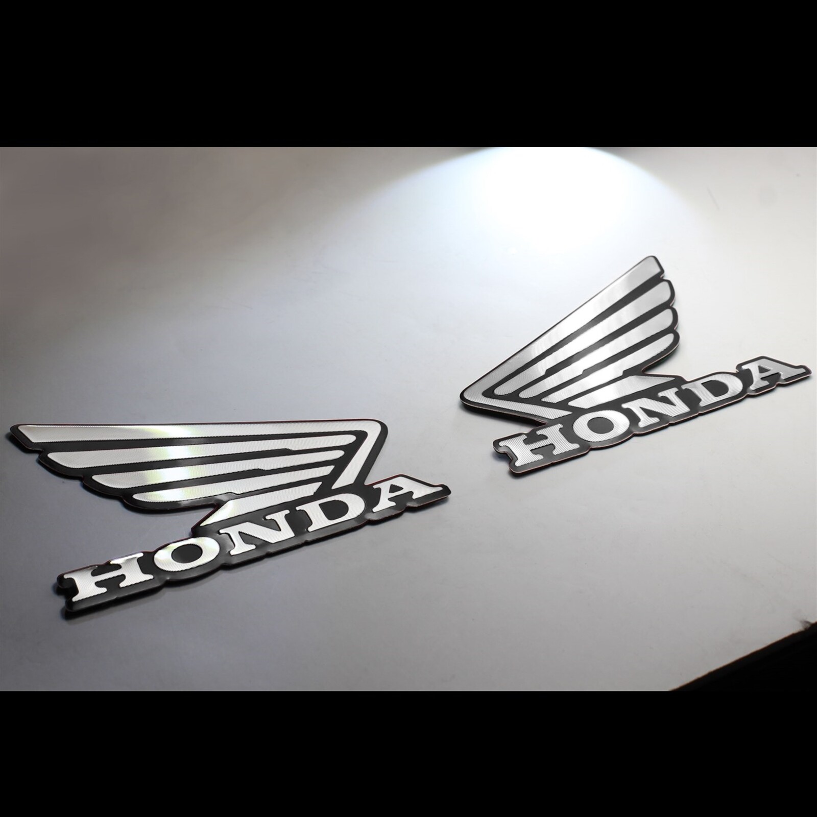 3.5″ALUMINUM METAL BLACK&CHROME WING LOGO DECAL EMBLEM TANK/FENDER STICKER