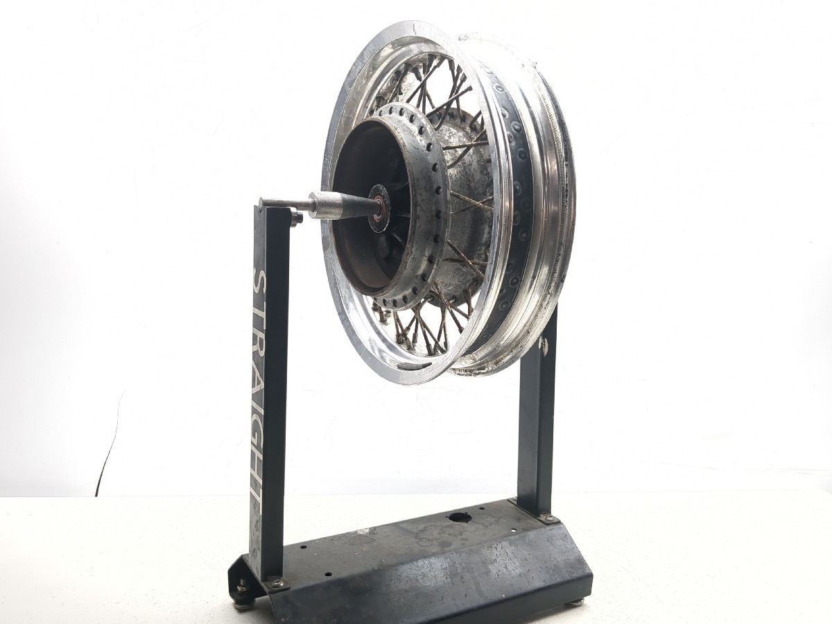 05-09 Suzuki S50 Boulevard VS800 Rear Wheel Rim STRAIGHT 15×3.00
