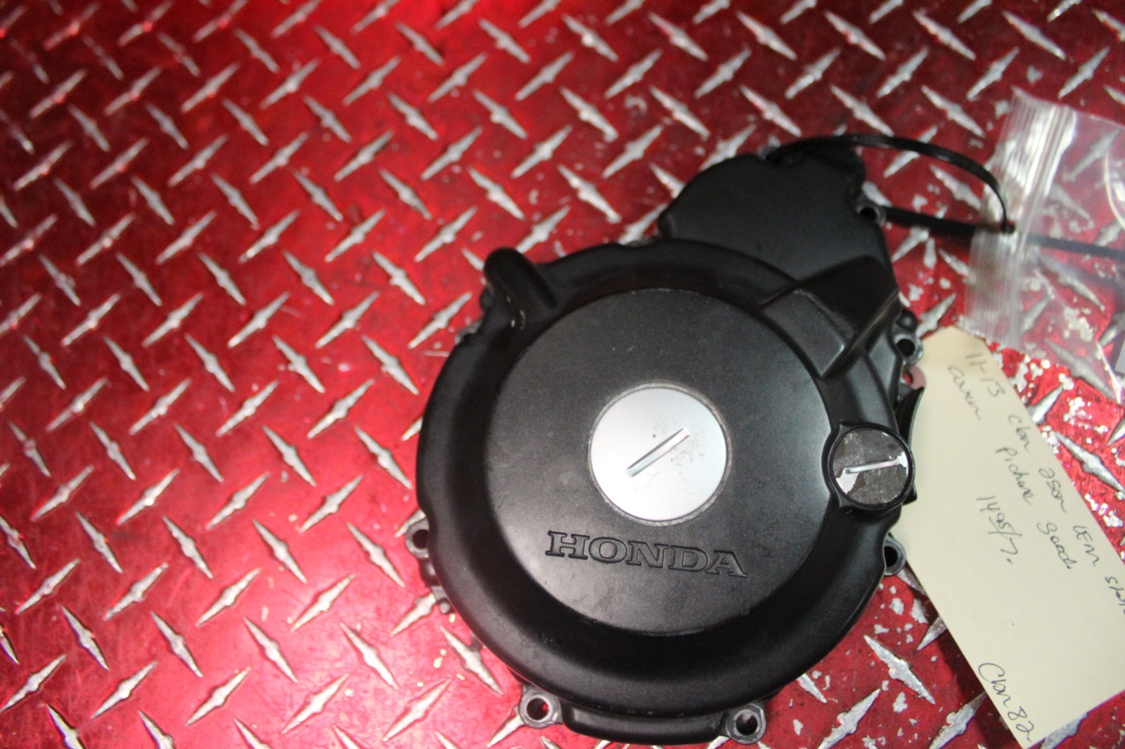 11 – 13 2011 – 2013 CBR 250 250R OEM STATOR COVER HAS OXIDATION dnd