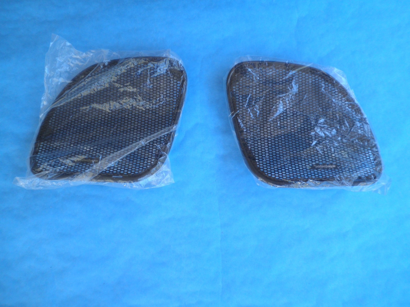 2015-23 HARLEY ROAD GLIDE FAIRING SPEAKER GRILLS BLACK METAL ROCKFORD FOSGATE*