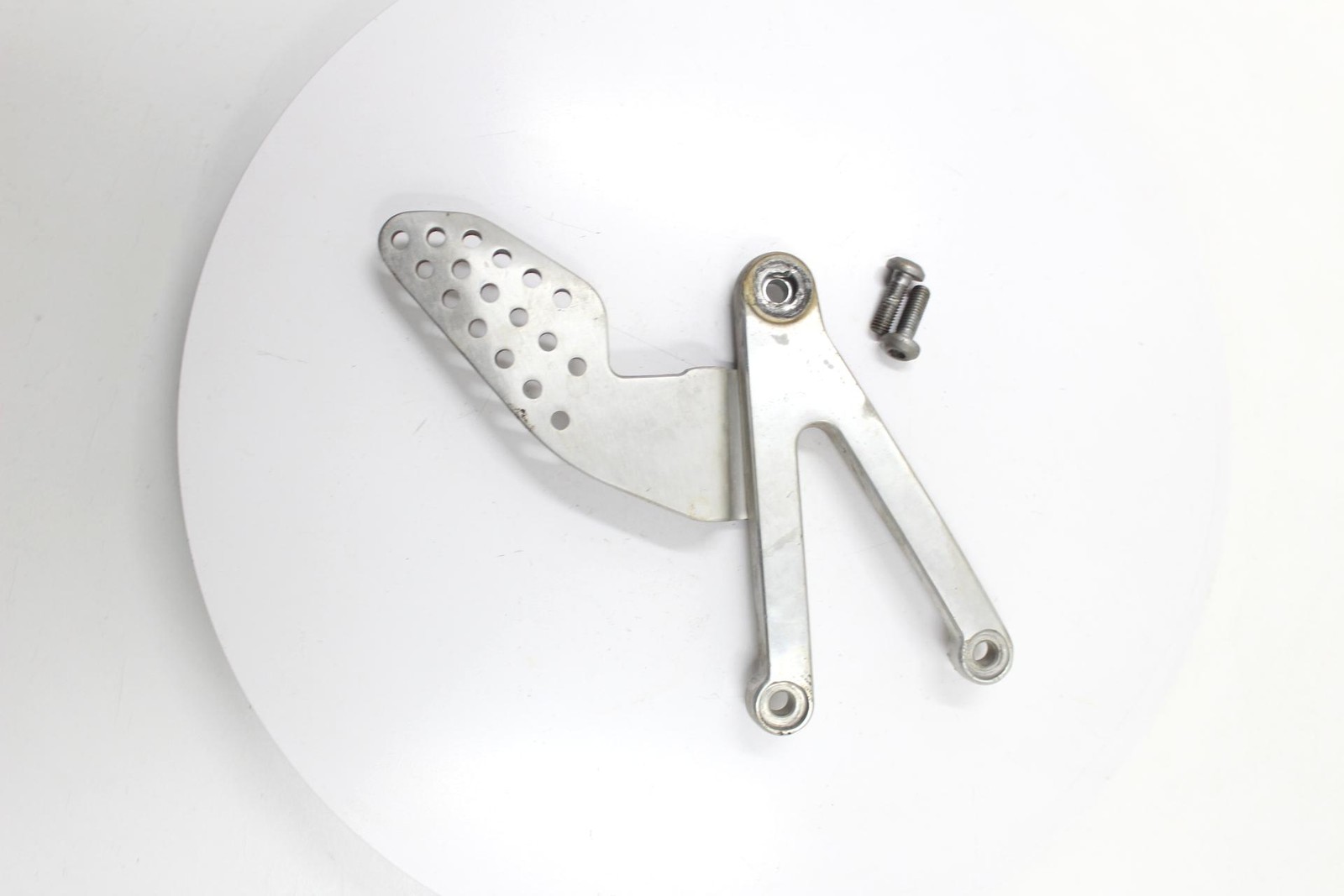 2001 YAMAHA YZF R1 OEM LEFT FRONT FOOT REST PEG STEP MOUNT