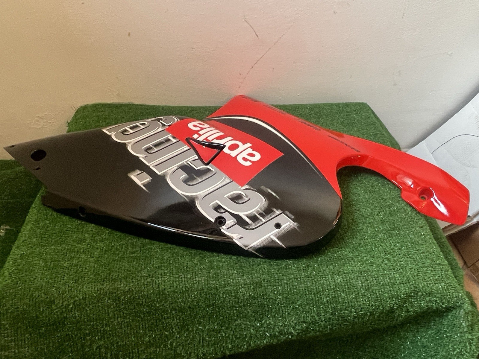 ORIGINAL APRILIA RS50 1999-2005 RIGHT SIDE FAIRING