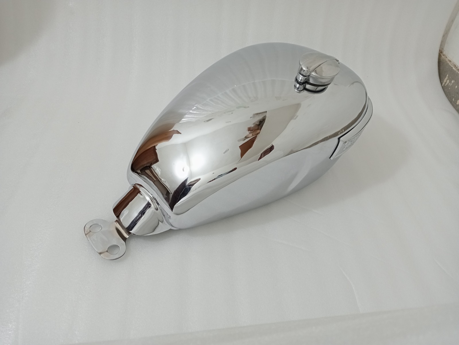 Triumph Bonneville T100 (2001-2008) Chrome Steel Fuel Petrol Gas Tank +Cap+Badge