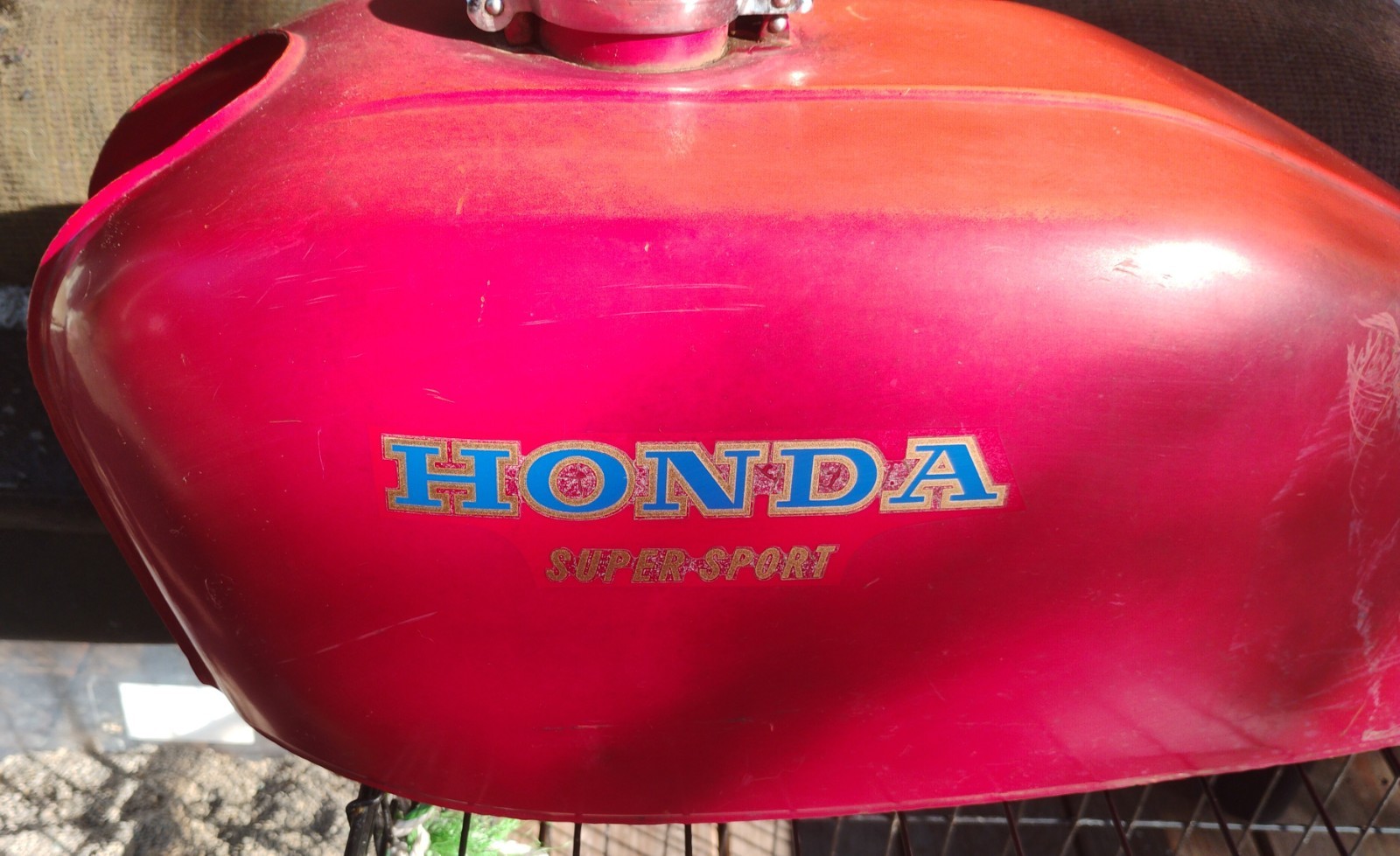 Vintage Honda Cb400f Cb 400 F Cap Gas Fuel Petrol Tank Oem Red