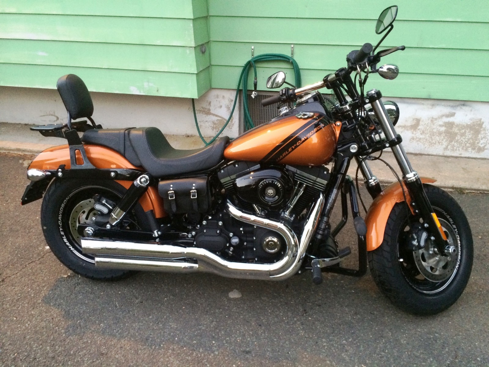 Harley DYNA Square Battery Cover Bag Genuine Leather – DBB03 BAD&G CustomS