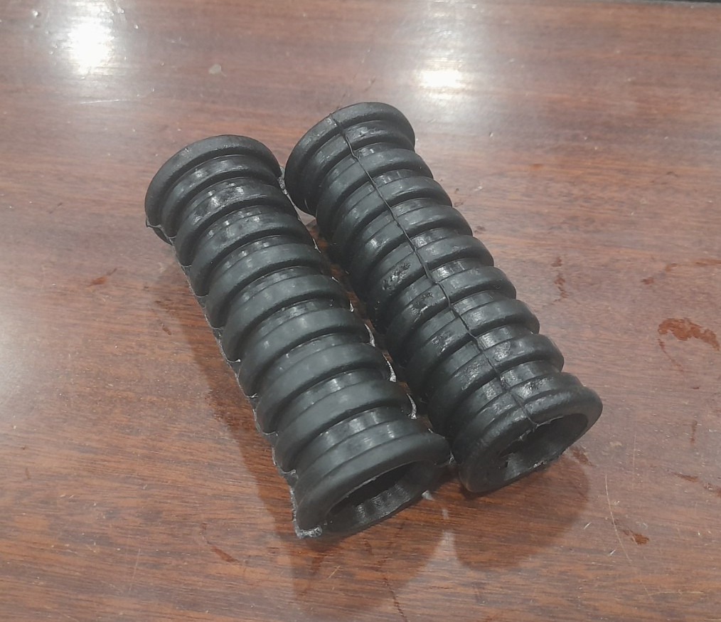 Rear Footrest Rubber Pair (2PCS) for Yamaha YL1 YL2 YA6 YSC1 XT500 YD3 Japan